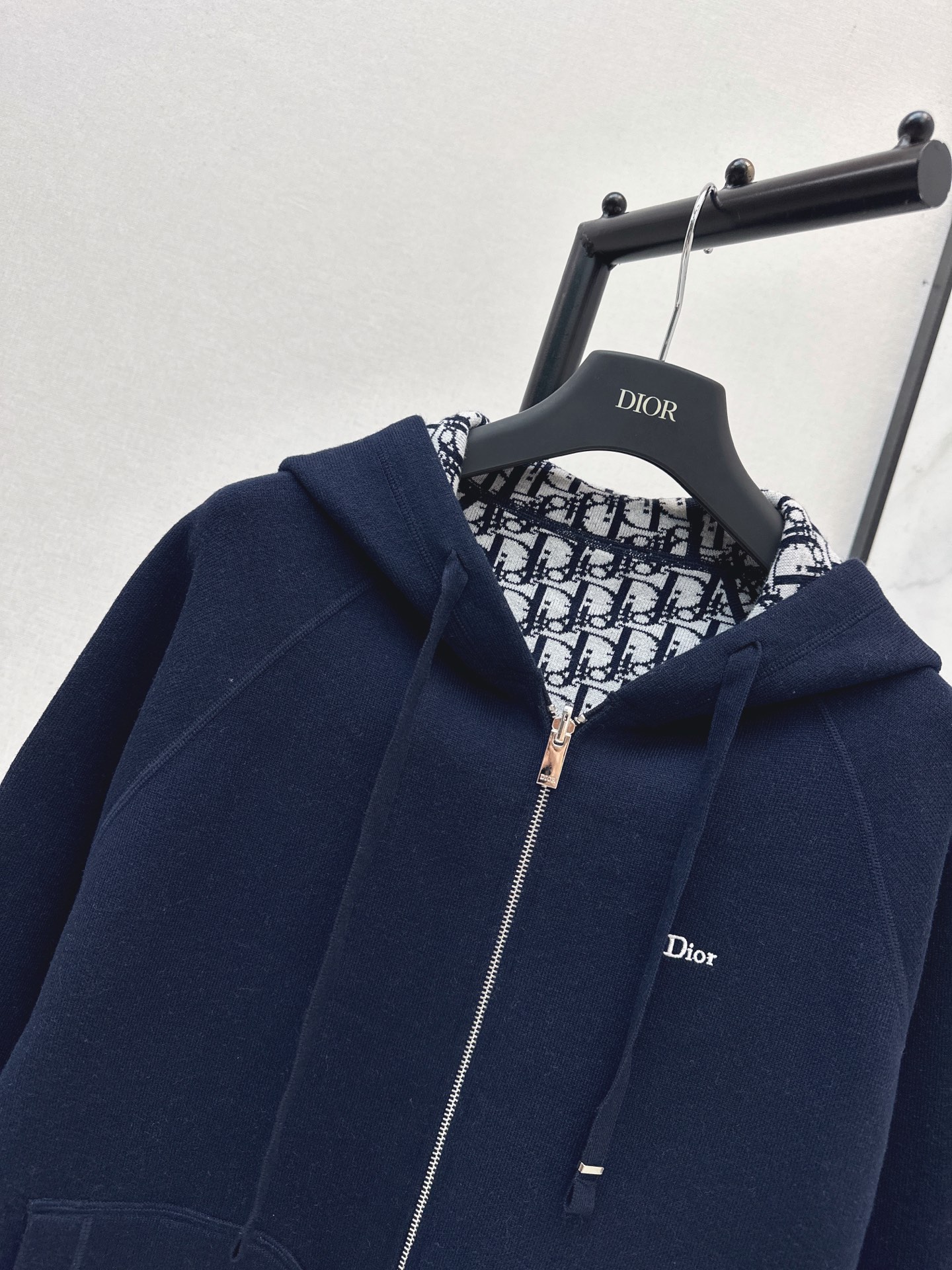 CD 26fw reversible hooded jacket