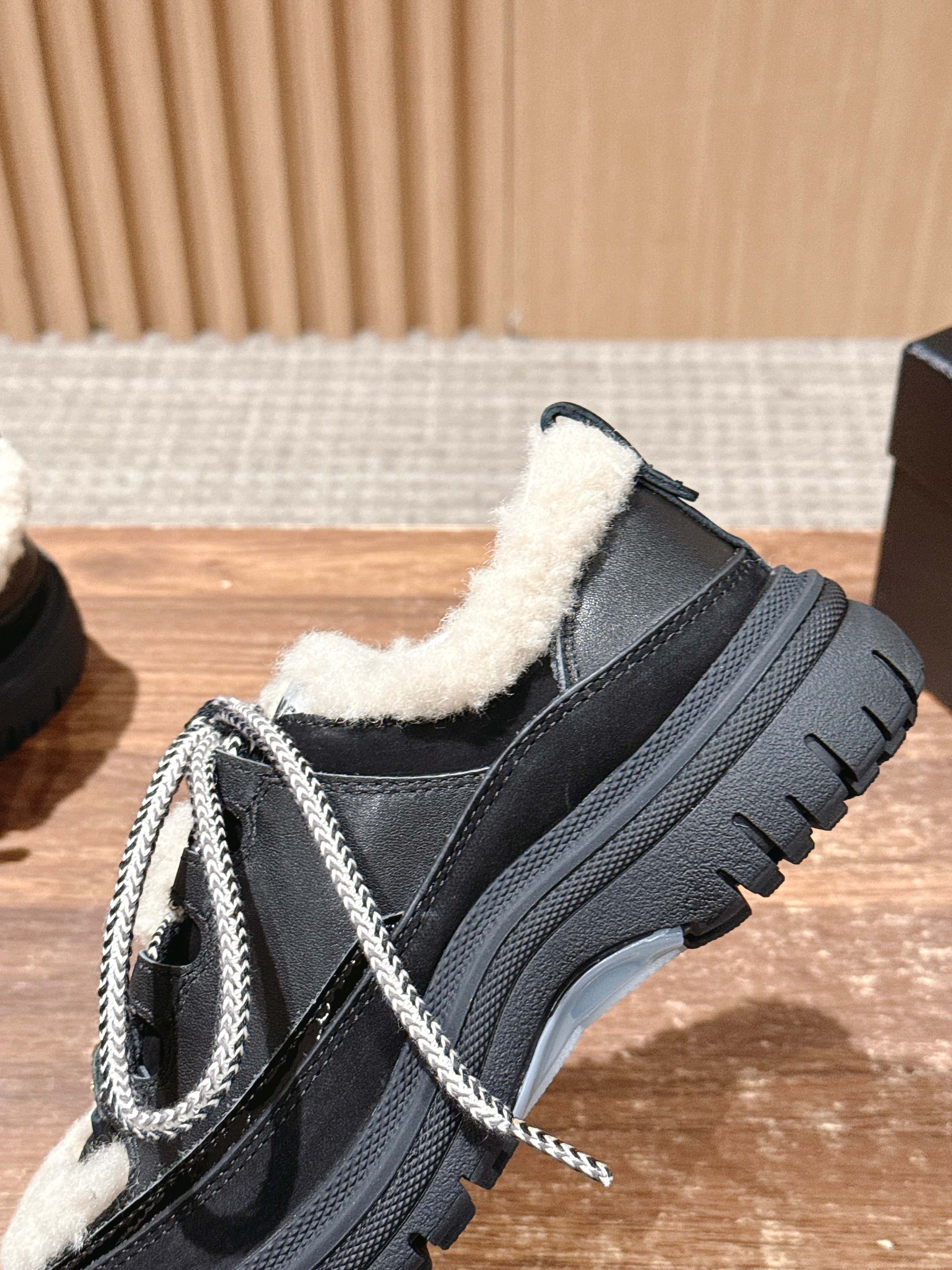 Chan 25fw sneaker
