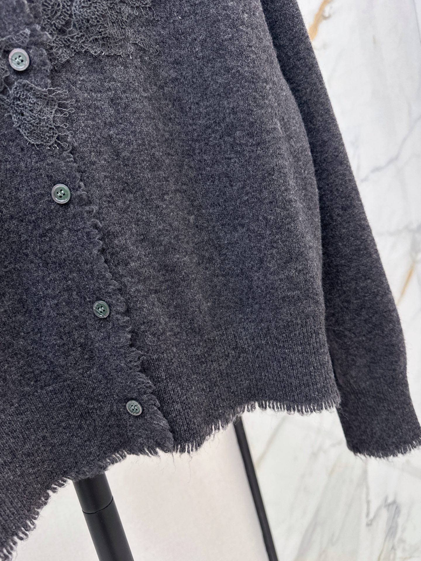 ES 26fw knit cardigan