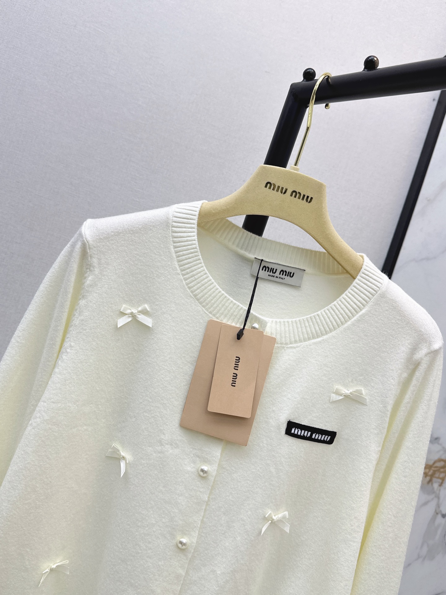 Miu 26fw bow cardigan