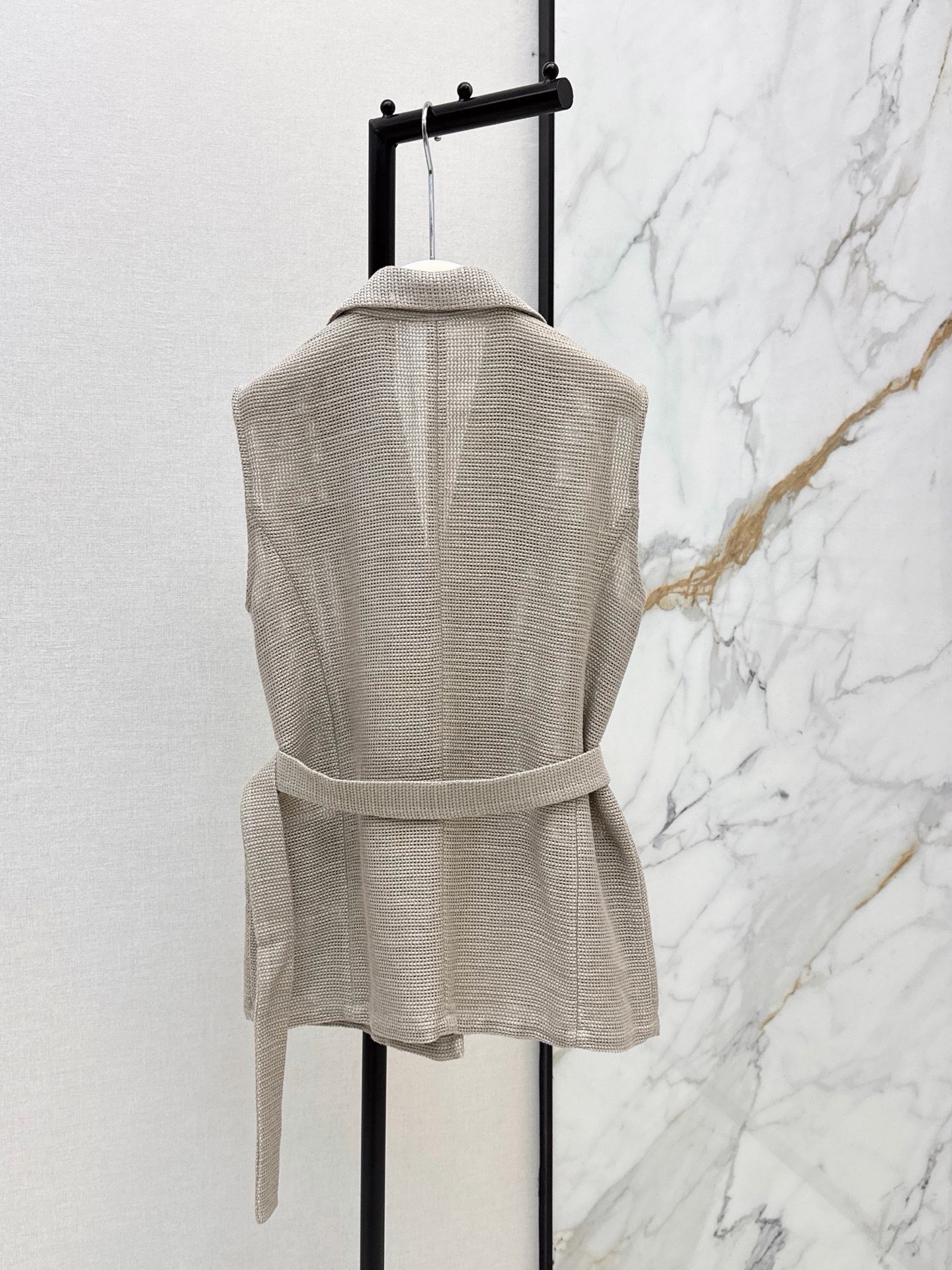 ES 26ss belted vest jacket