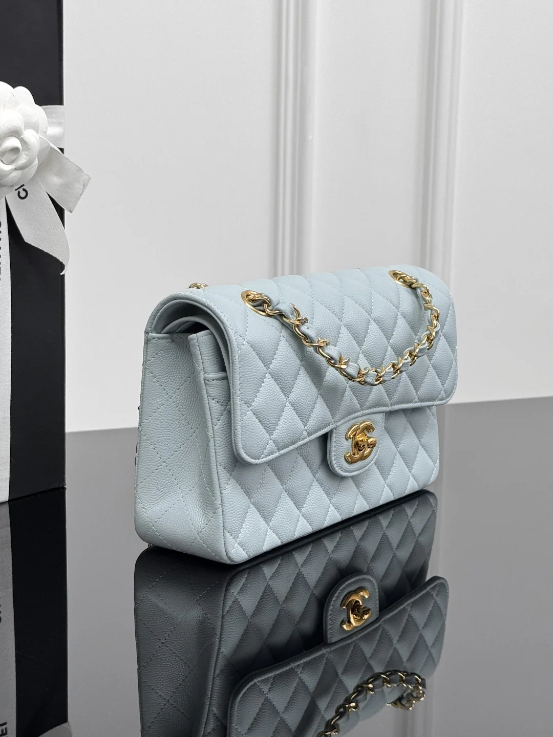 Chan cf23 chain shoulder bag