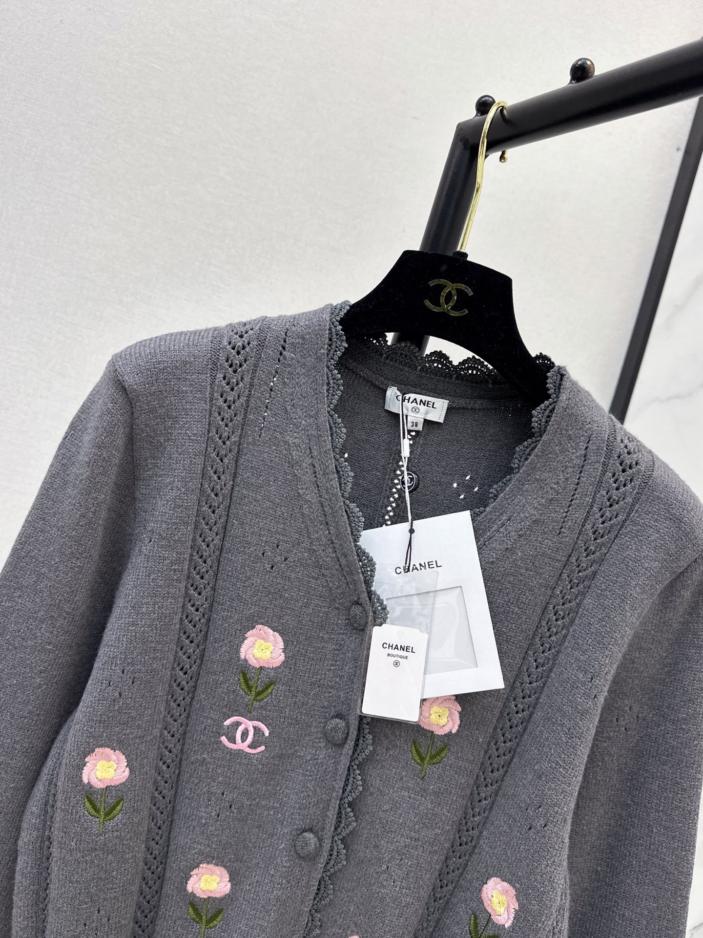 Chan 26fw embroidery knit cardigan