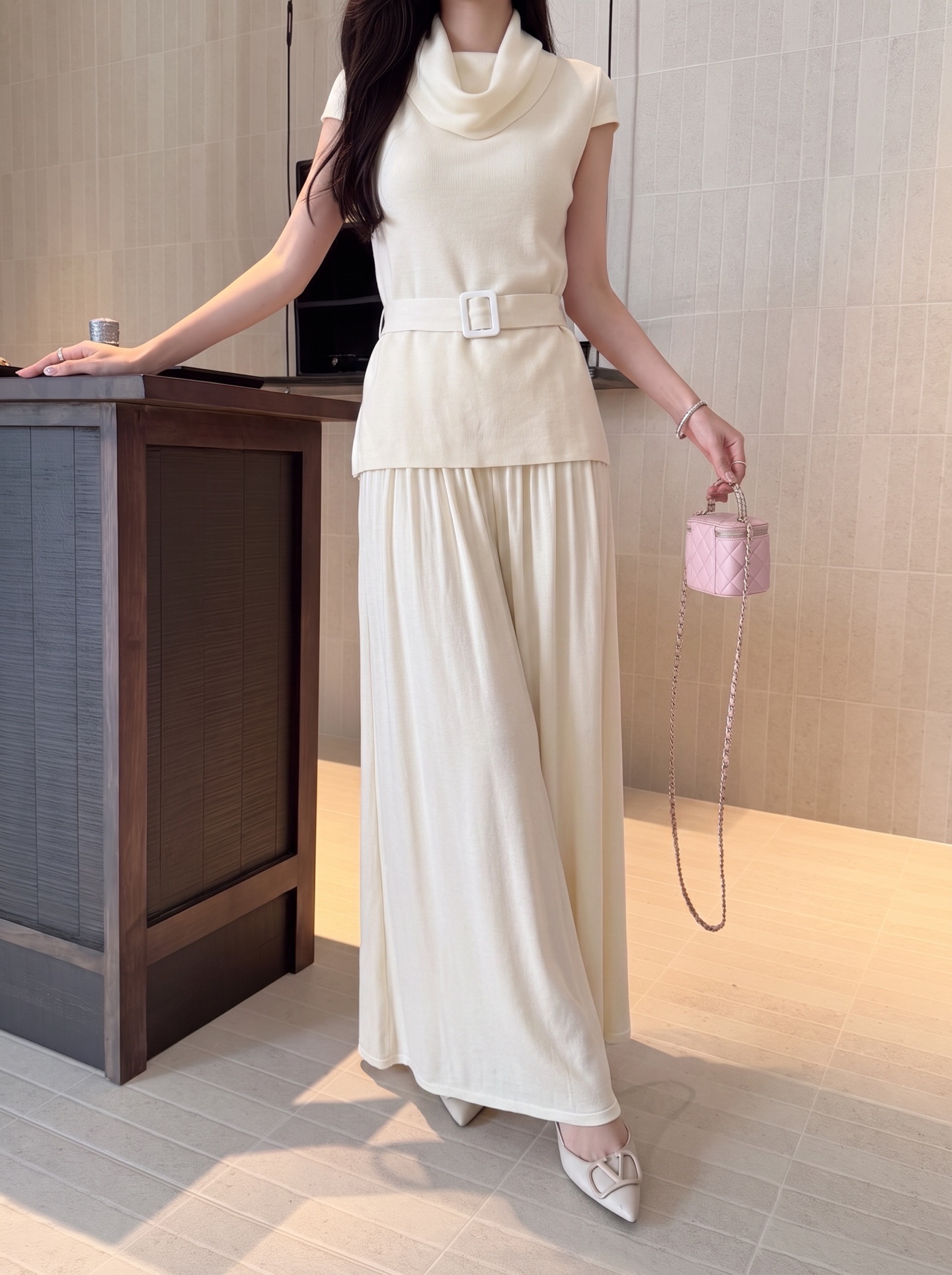 Her 26fw belted knit sleeveless top pants sets