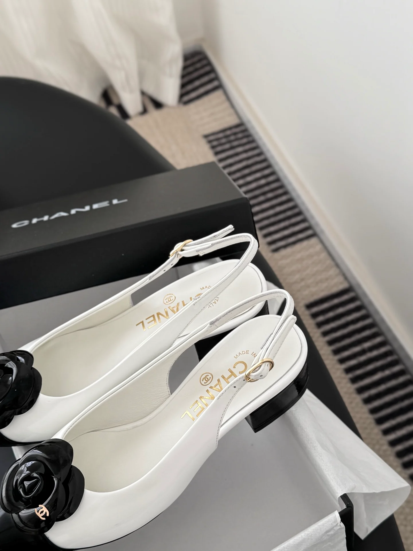 Chan 26ss slingback flats