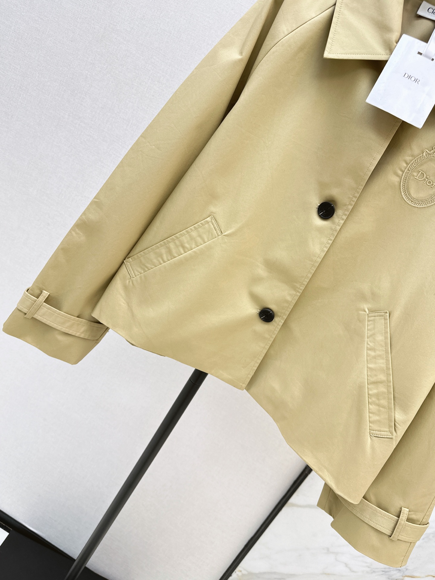 CD 26fw cropped jacket