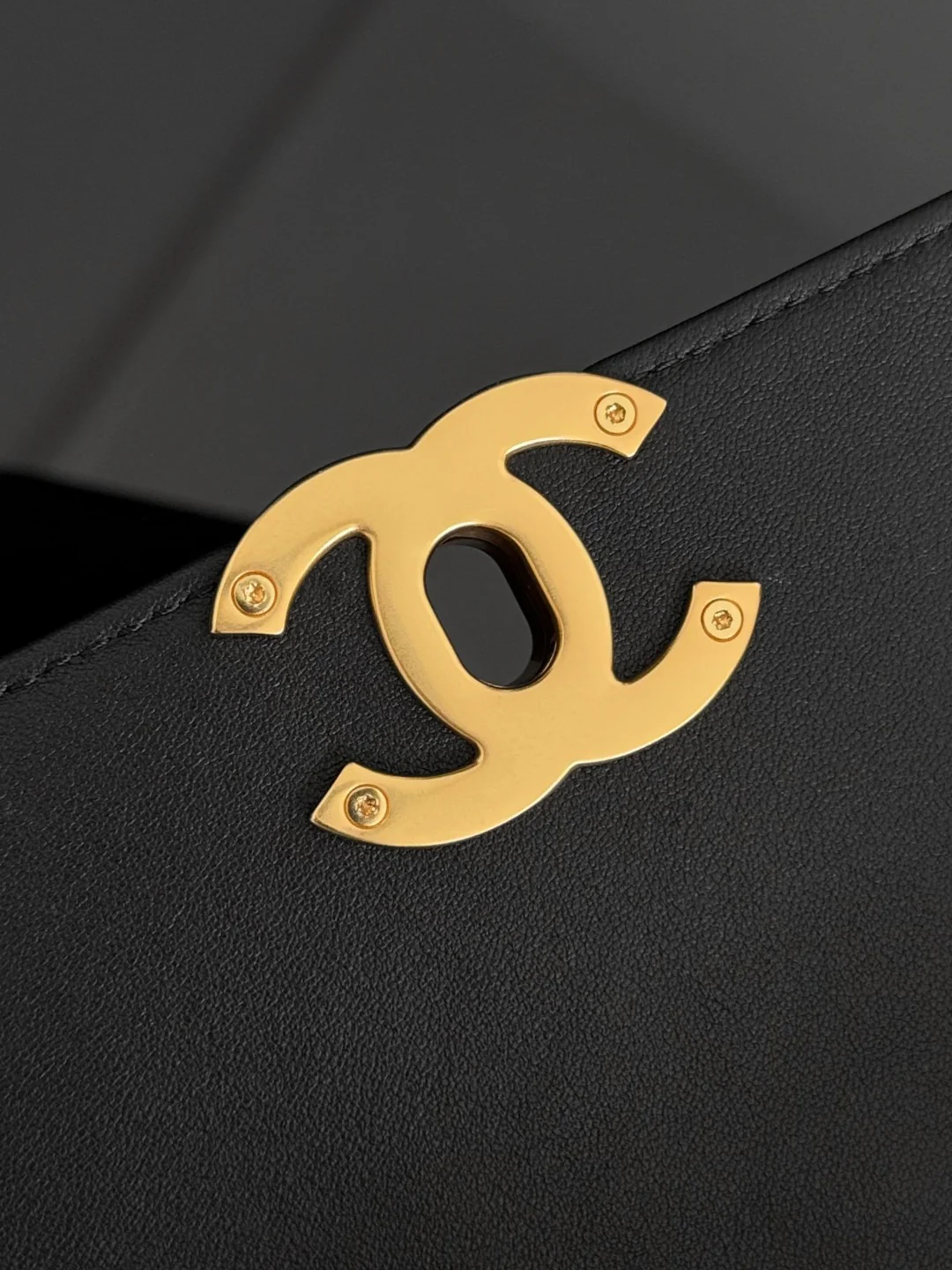 Chan 25S briefcase shoulder bag