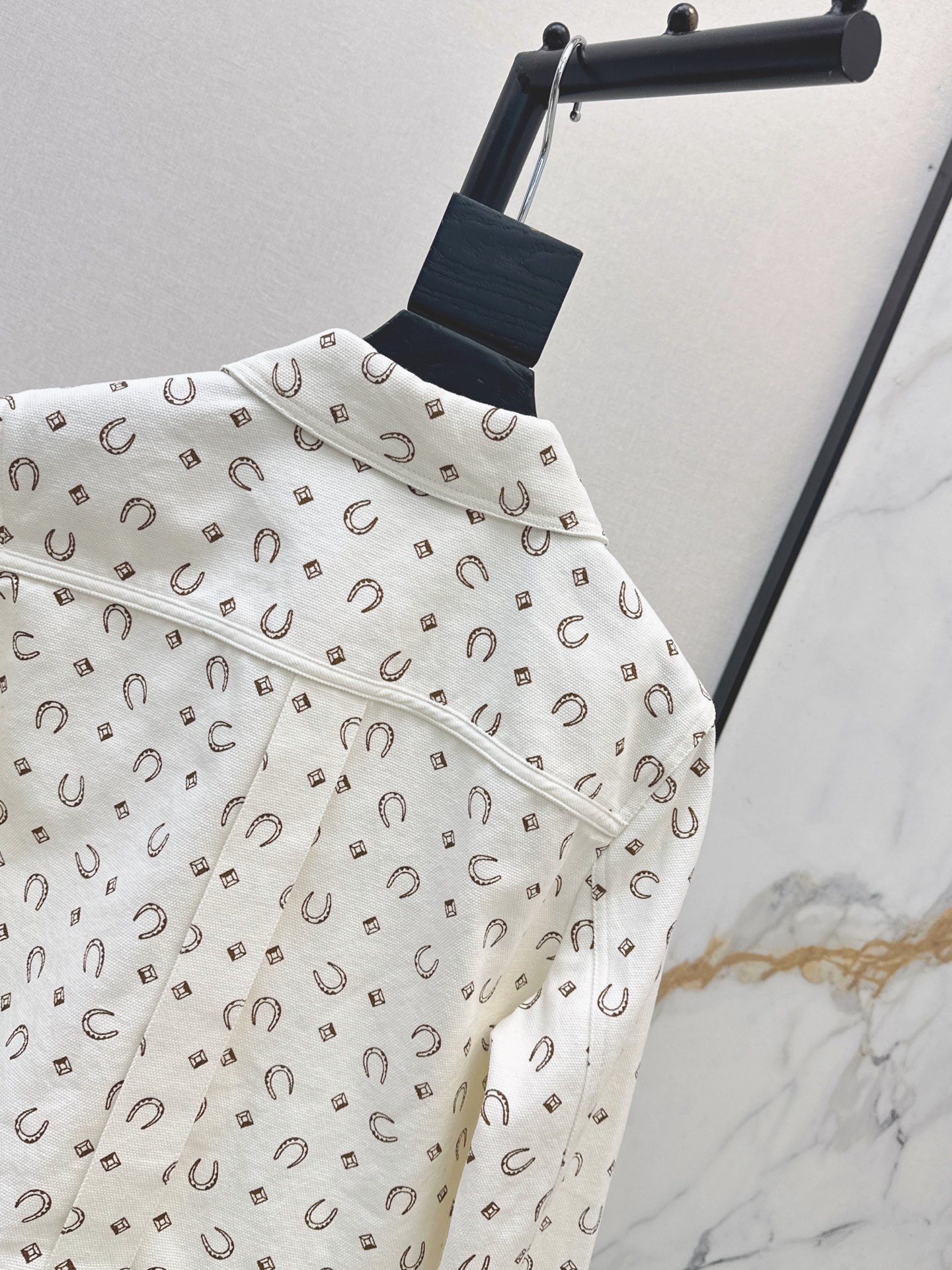 Her 26fw print jacket
