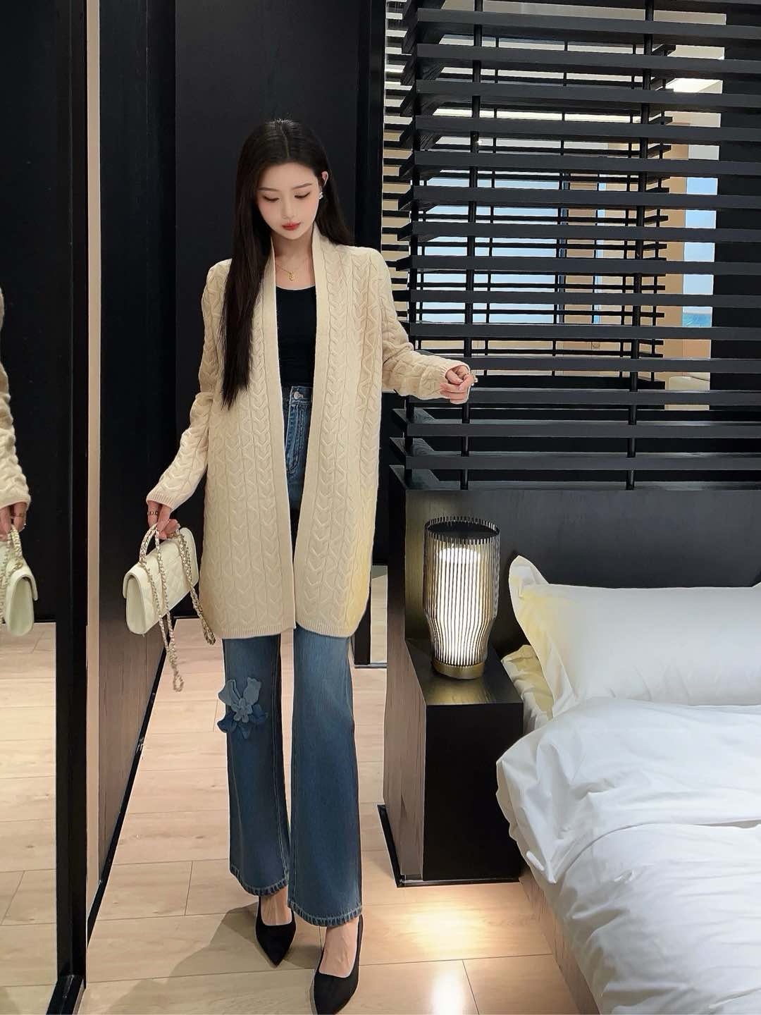 Her 26fw belted cardigan