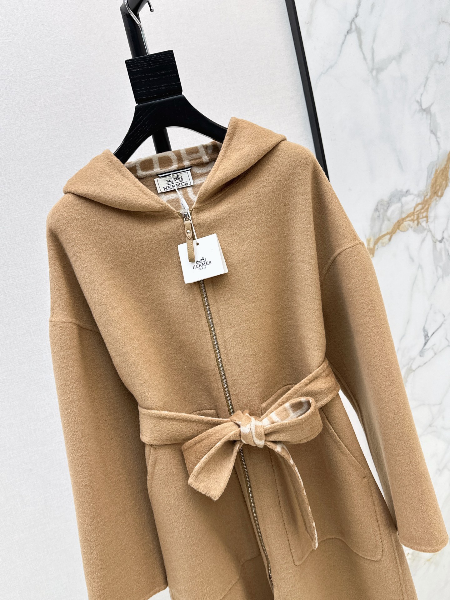 Her 26fw cashmere overcoats
