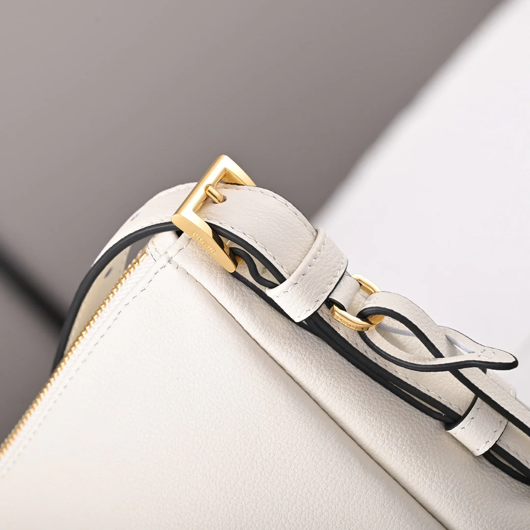 PD  Aimée large leather shoulder bag