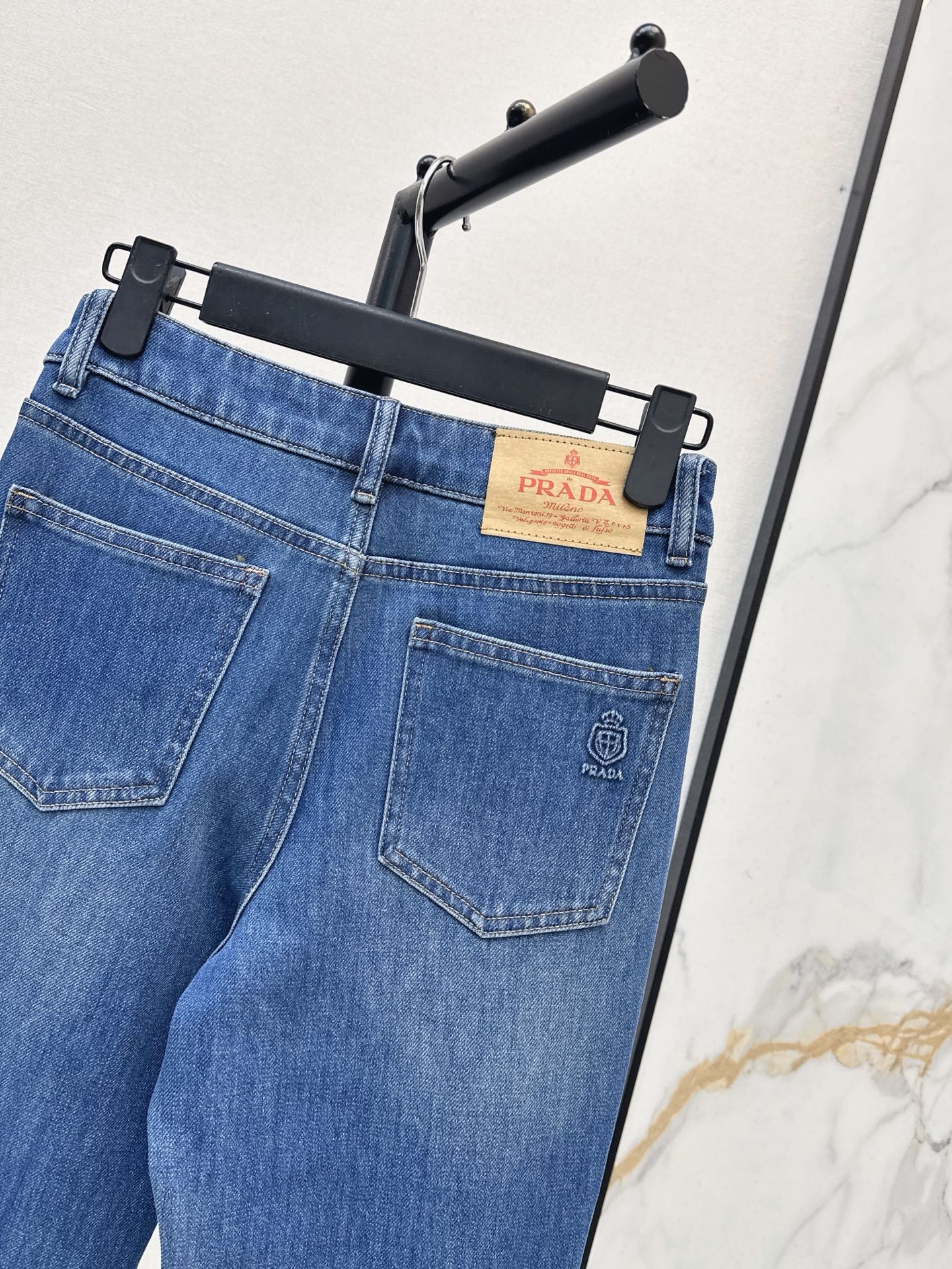 Pra 26fw flared jeans