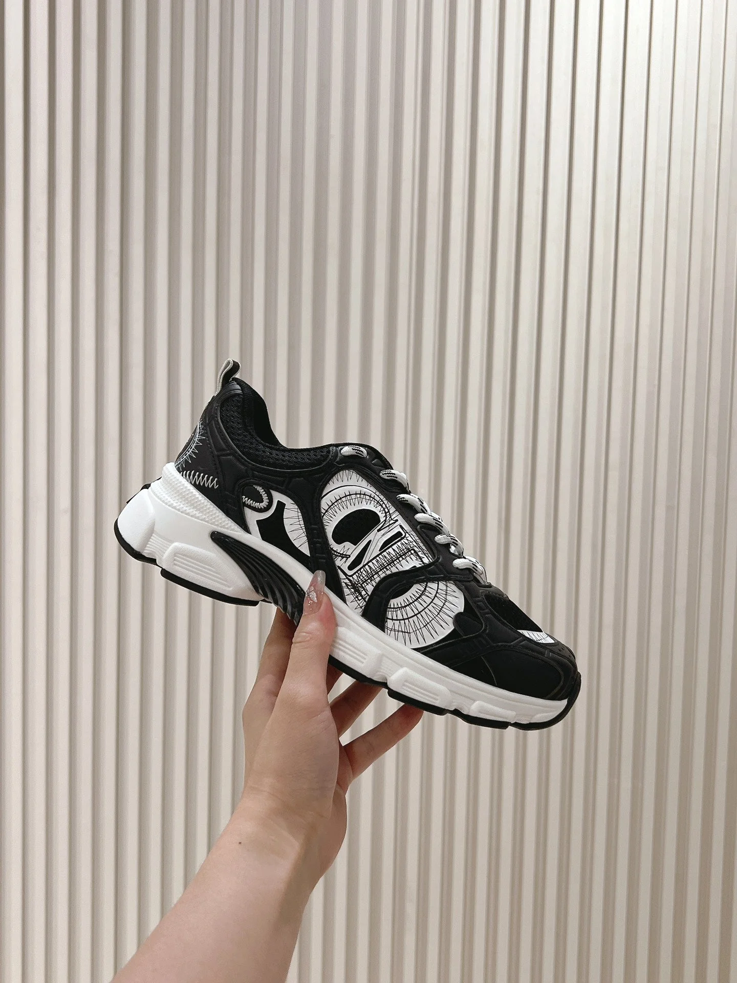 D chrono sneaker