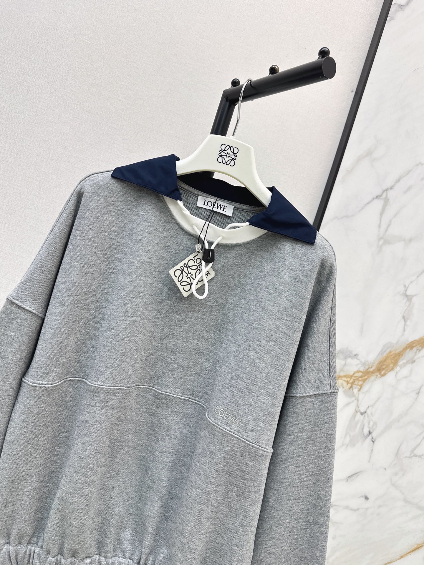 Loe 26fw drawstring sweatshirt