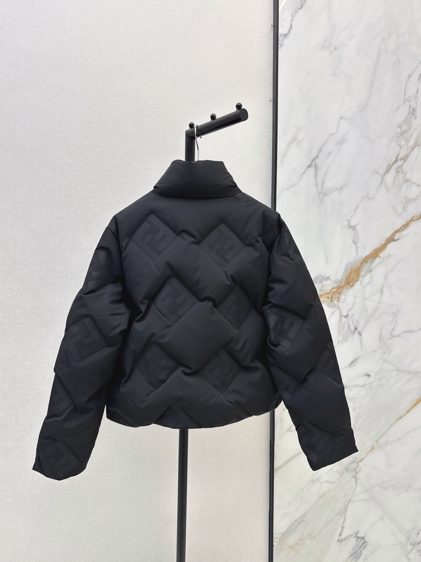 Fen 26fw down jacket