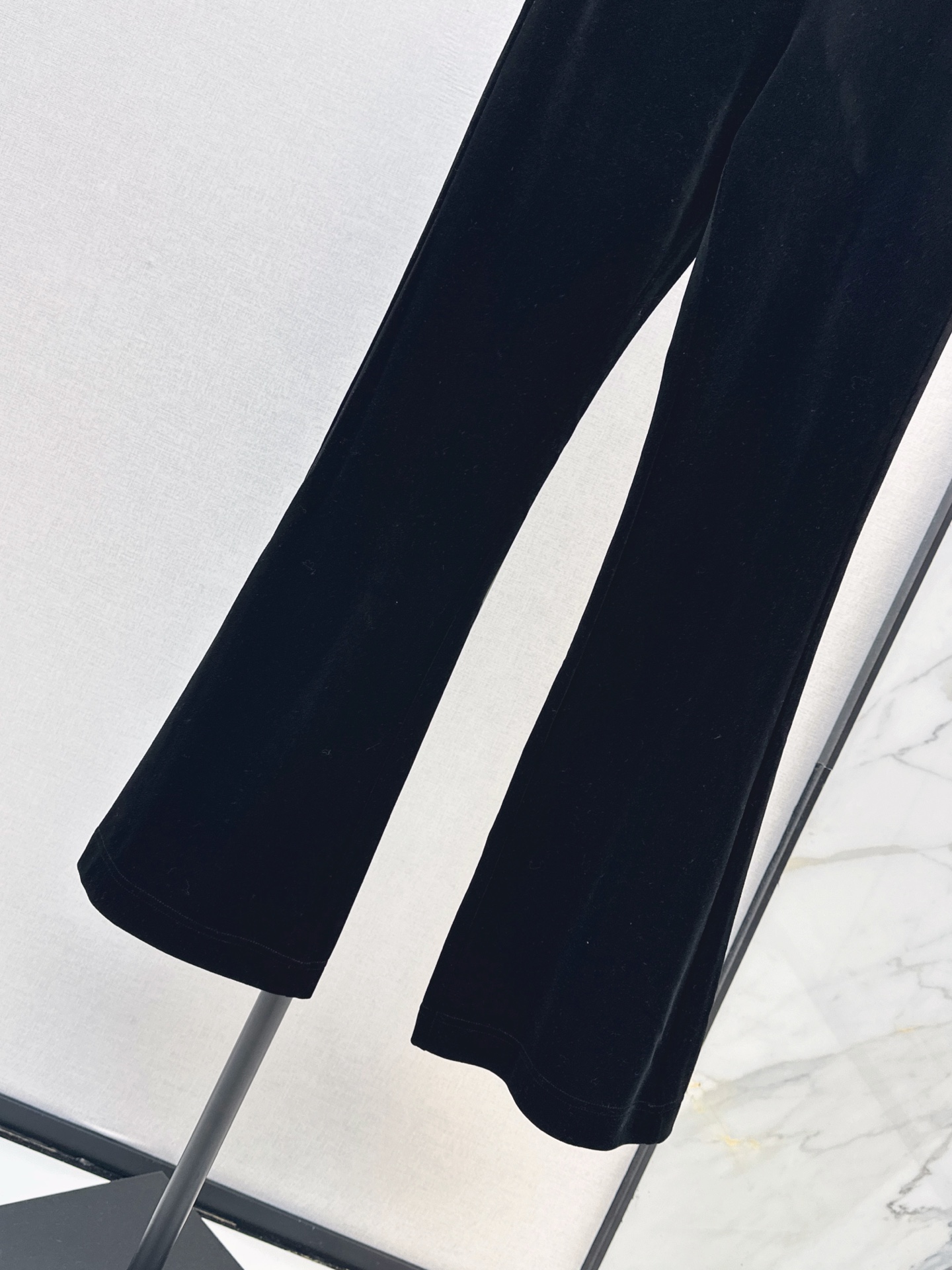 Celi 26fw flared velvet pants