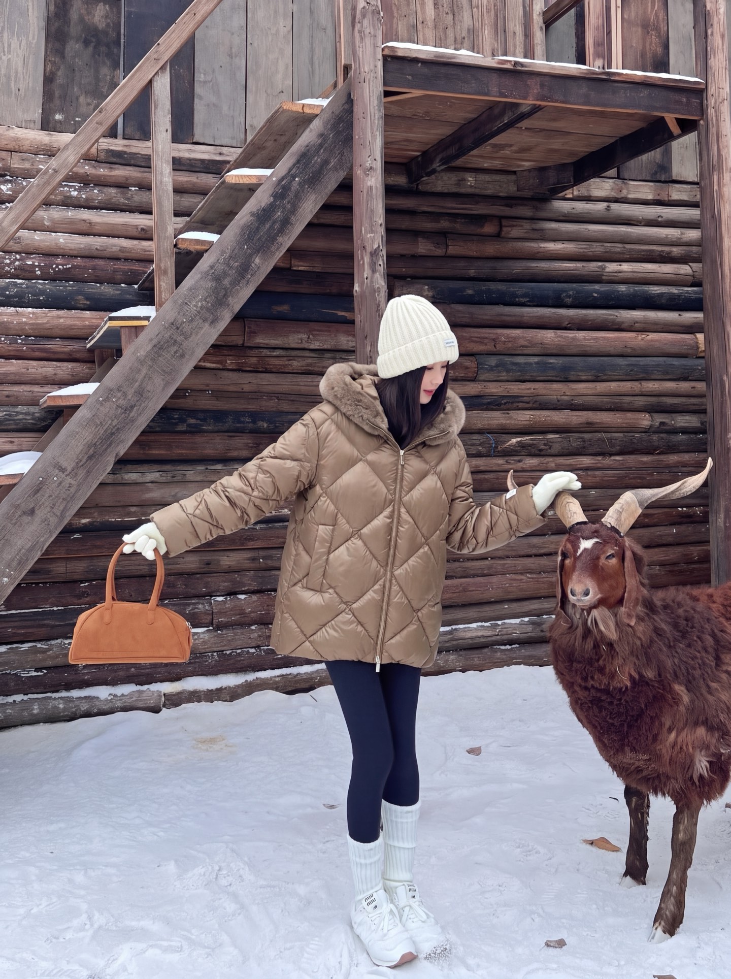 Max 26fw fur-trim down jacket