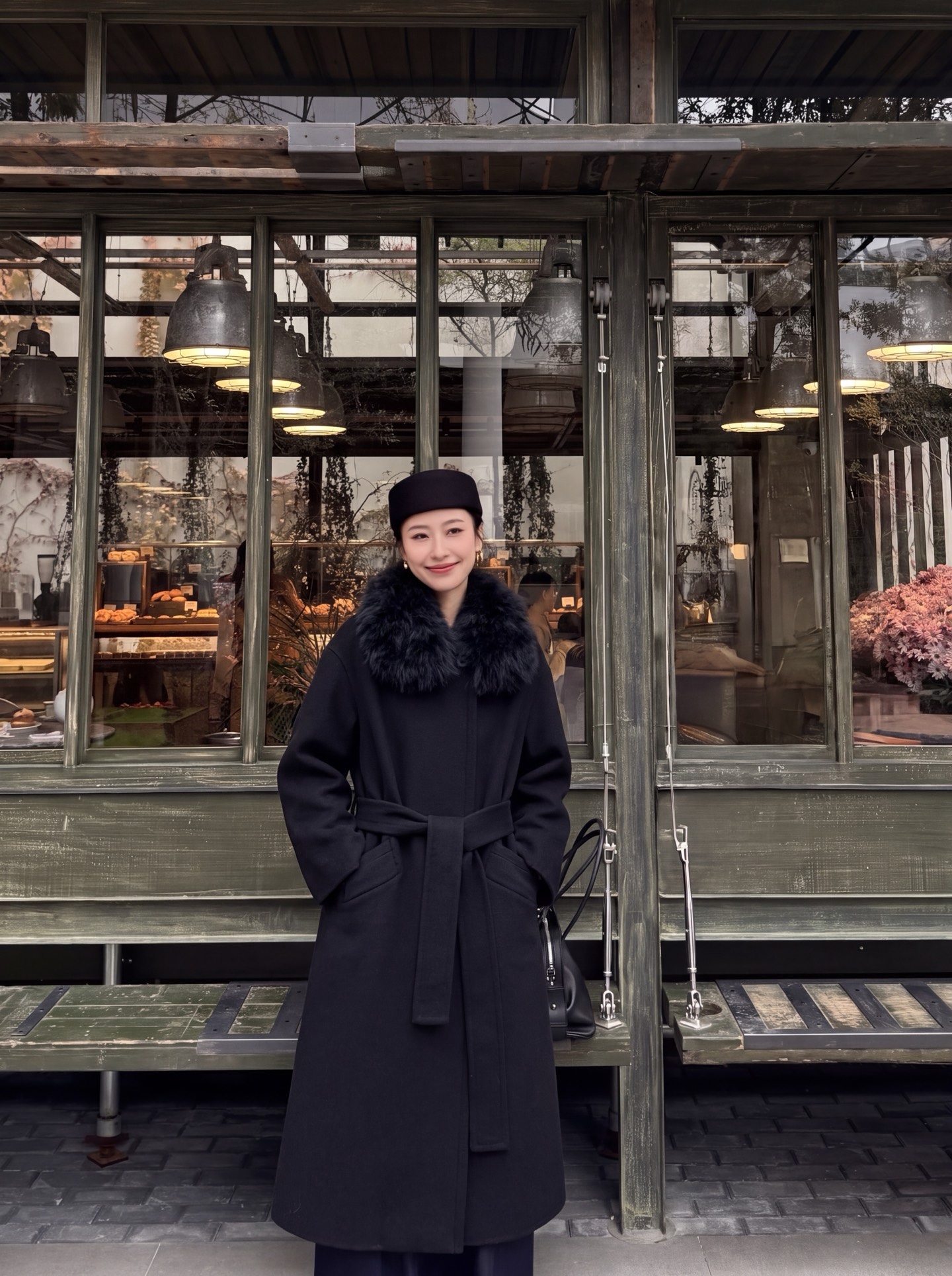 Fen 26fw fur-trim woolen overcoats
