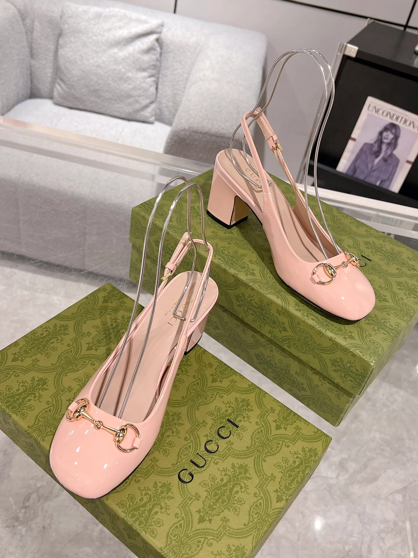 Gucc 26ss slingback chunky heel