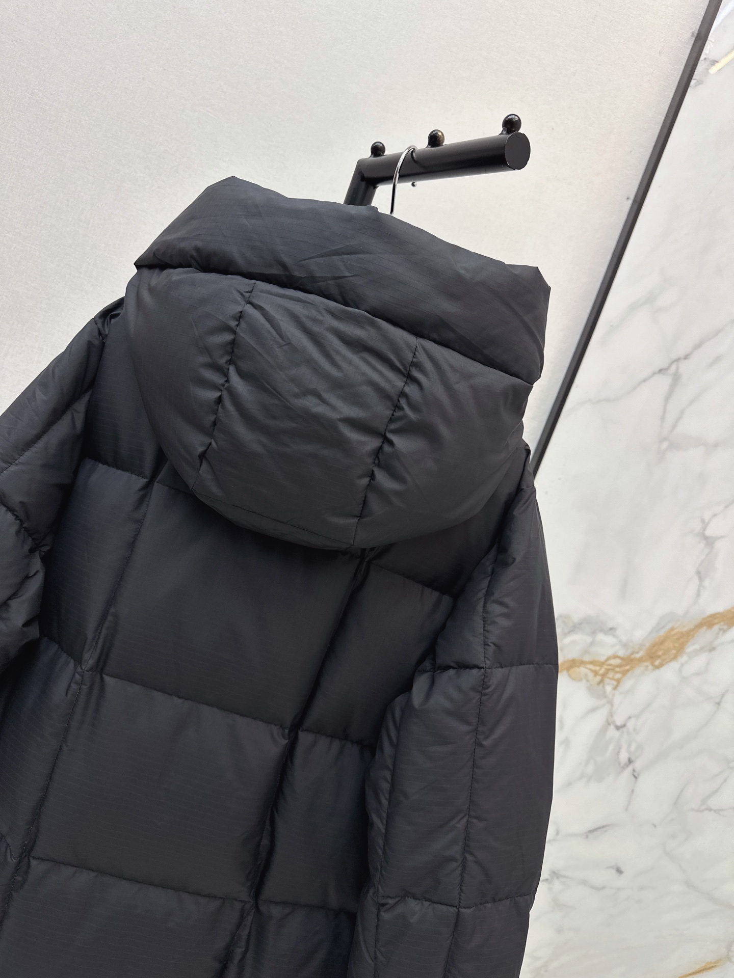 Max 26fw hooded long down jacket
