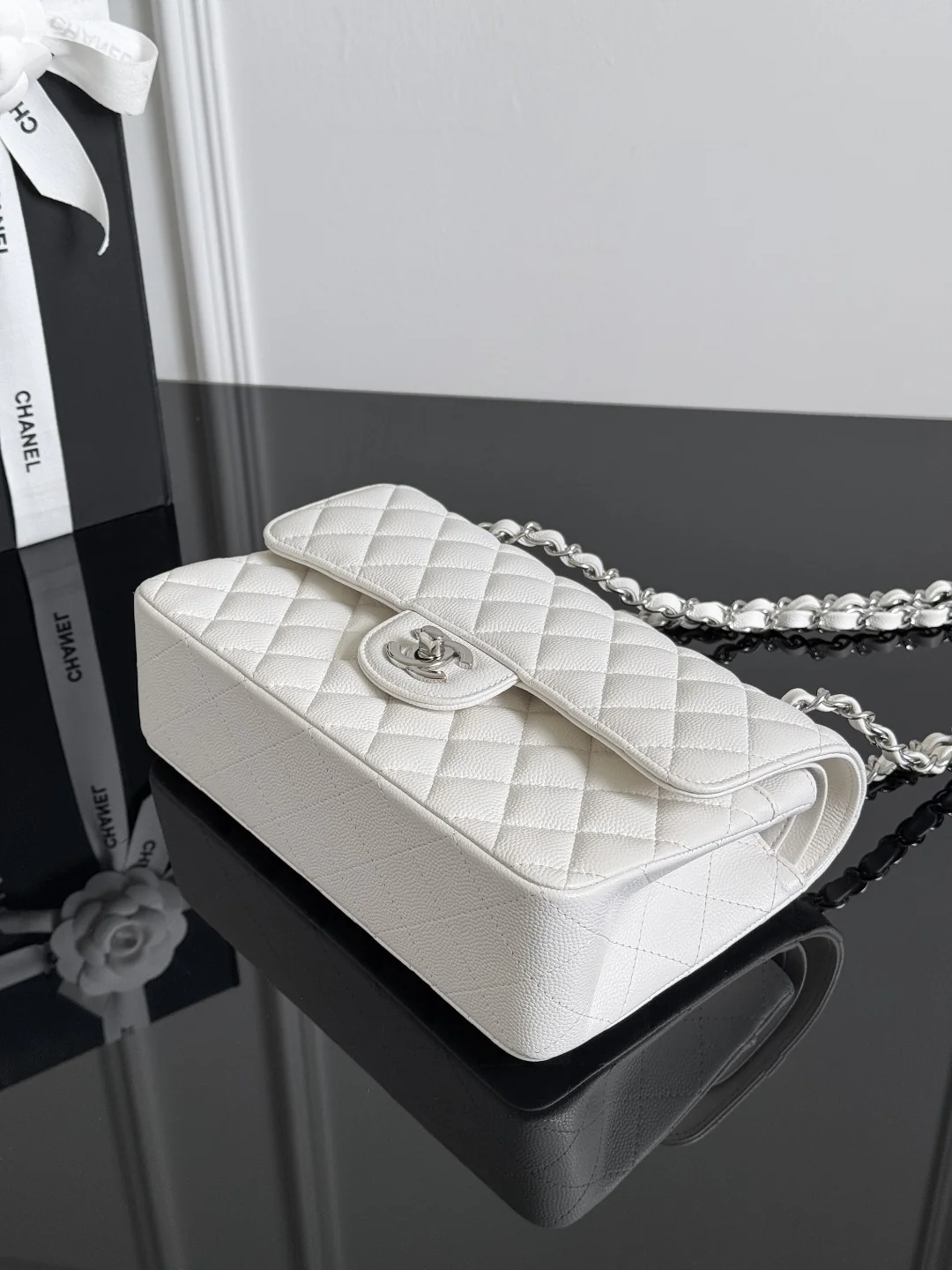Chan cf23 chain shoulder bag