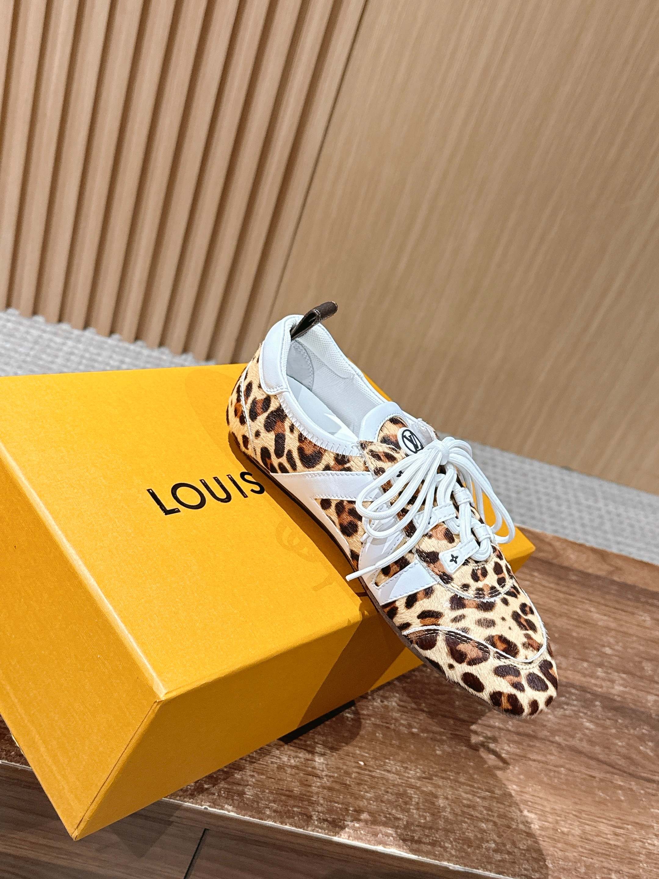 Loui 25fw sneaker