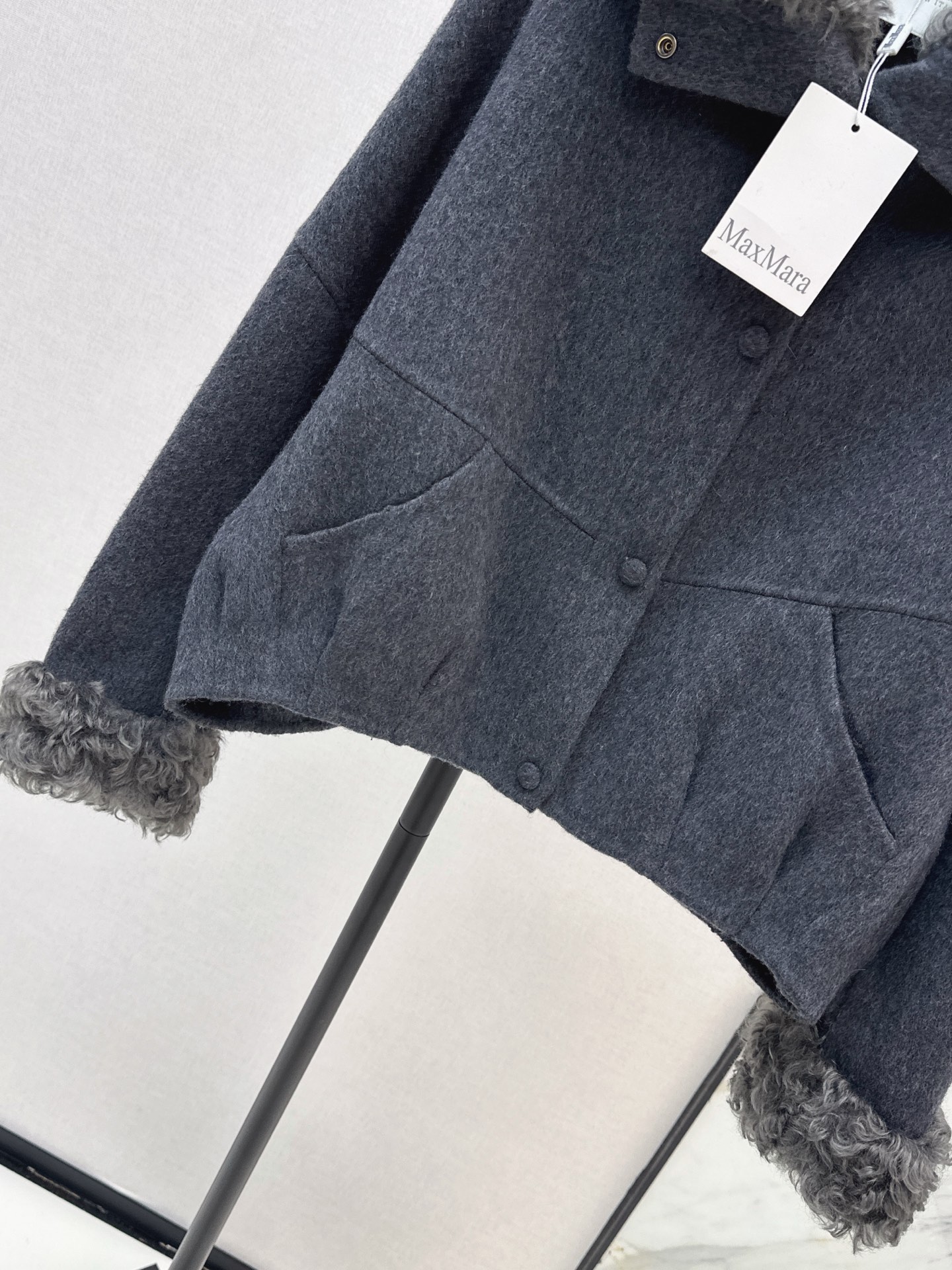 Max 26fw fur-trim woolen jacket