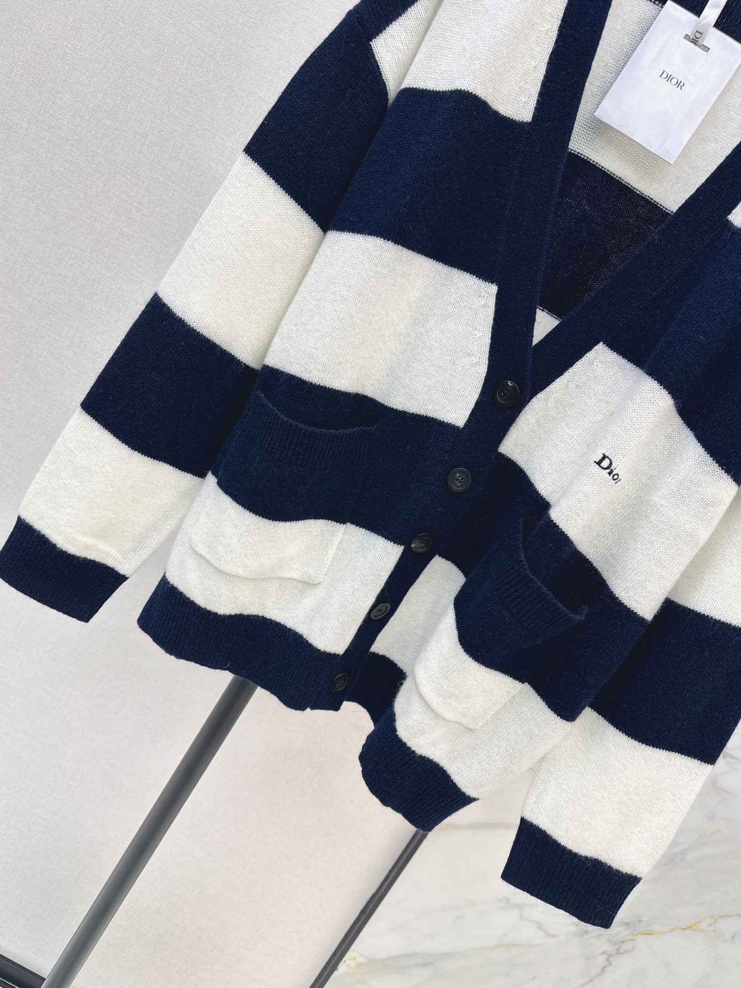 CD 26fw stripe cashmere cardigan