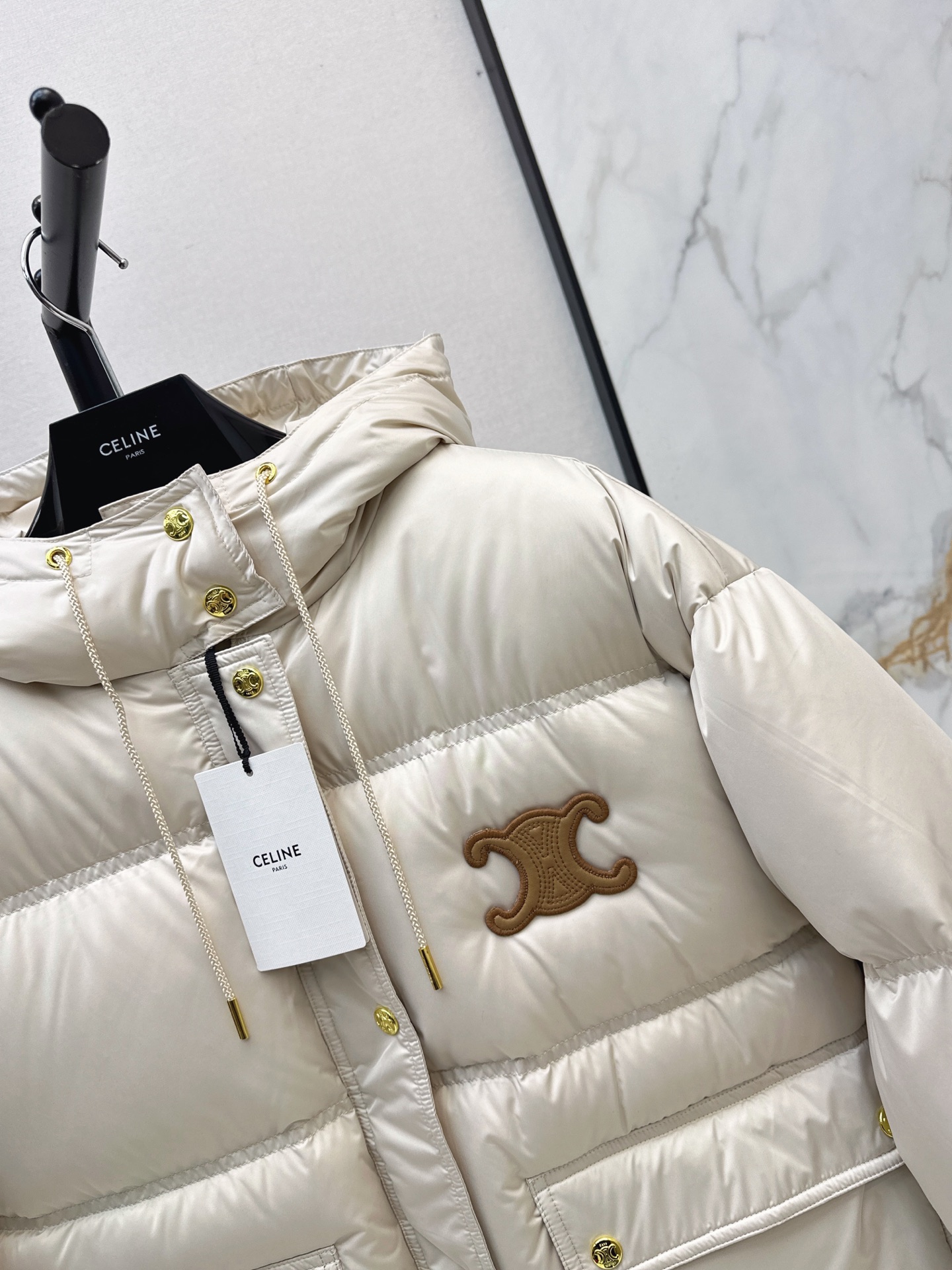Celi 26fw hooded down jacket