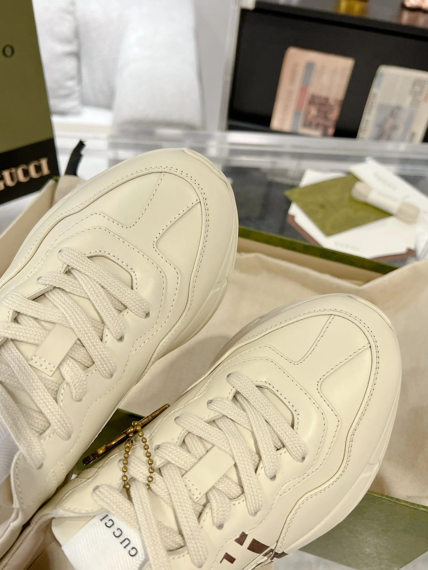 Gucc 25fw dad's shoes