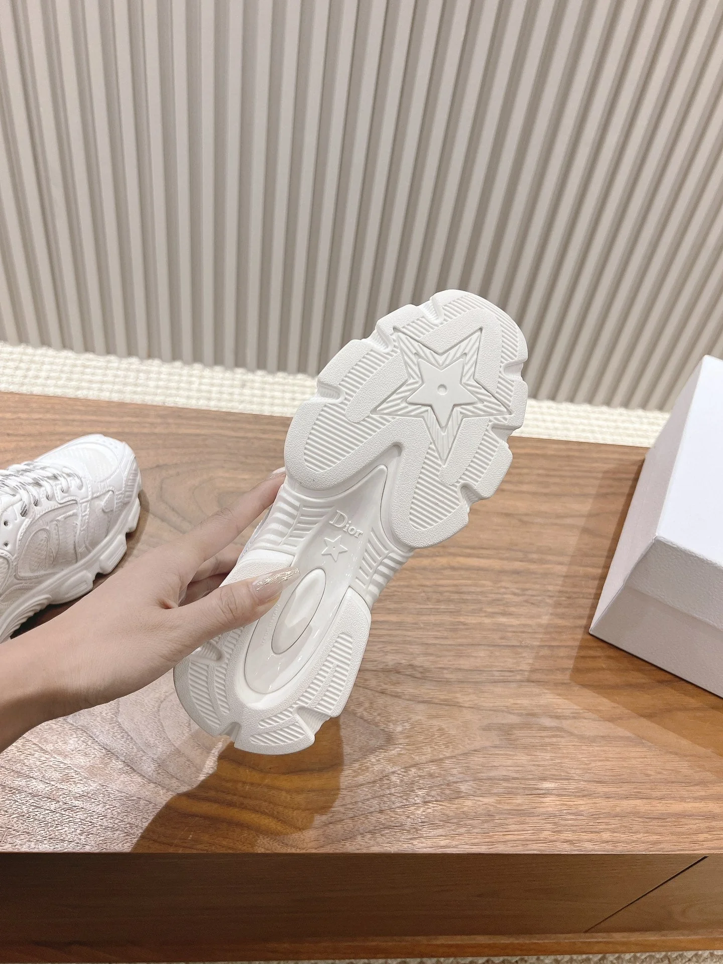 D chrono sneaker