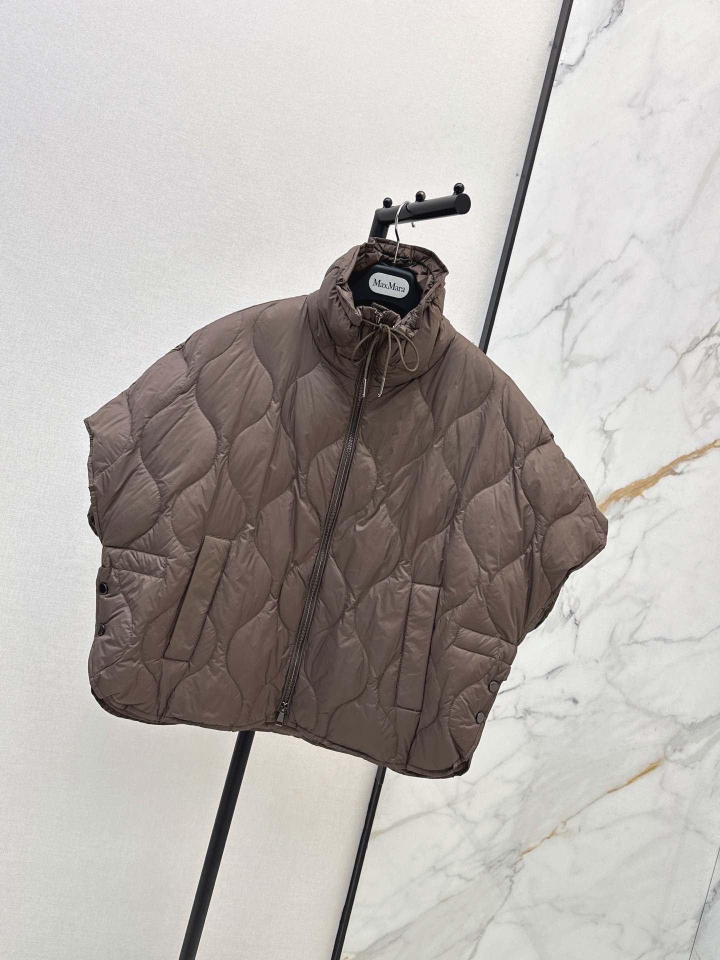 Max 26fw down vest jacket