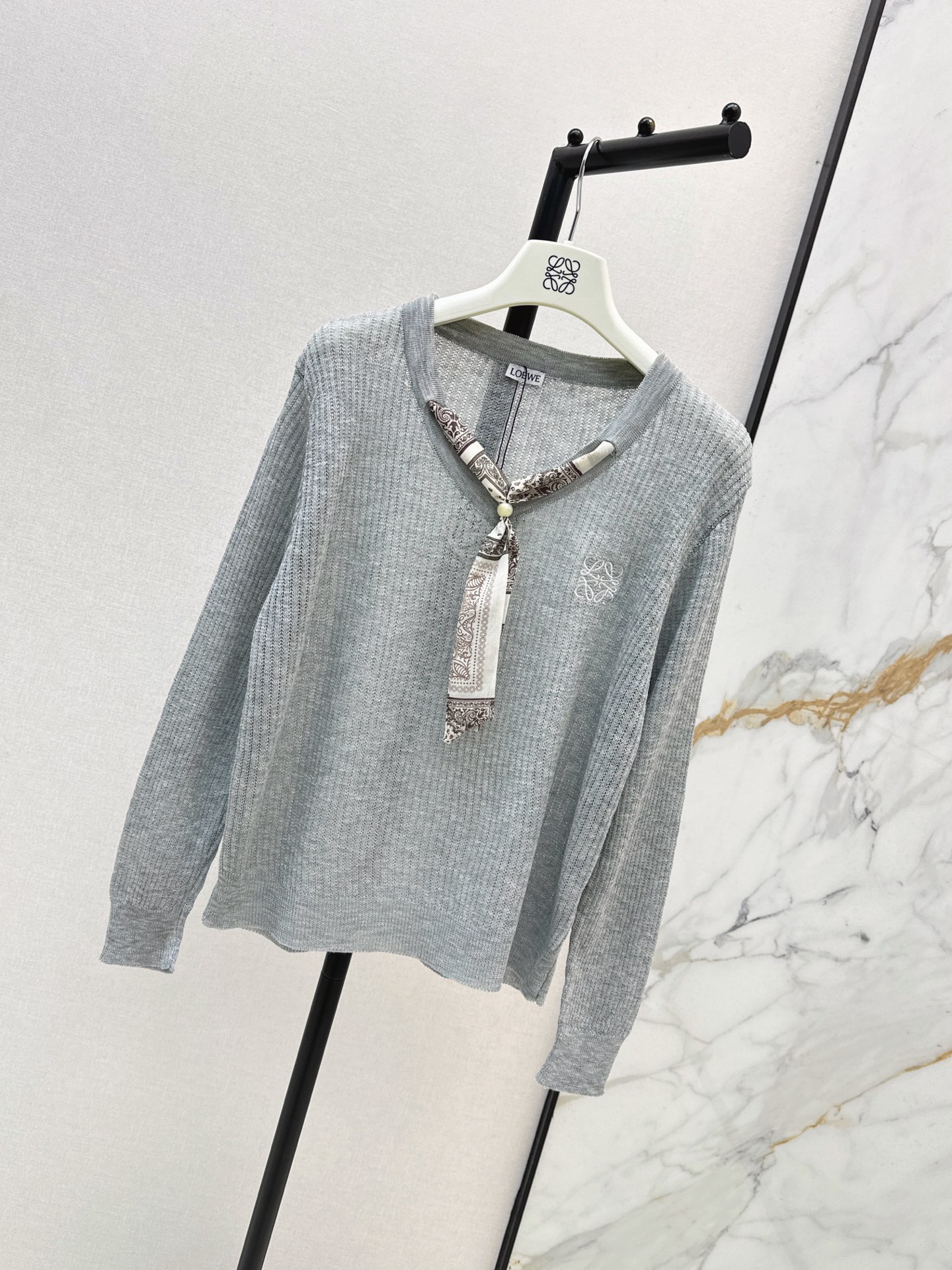 Loe 26fw scraf knit sweater