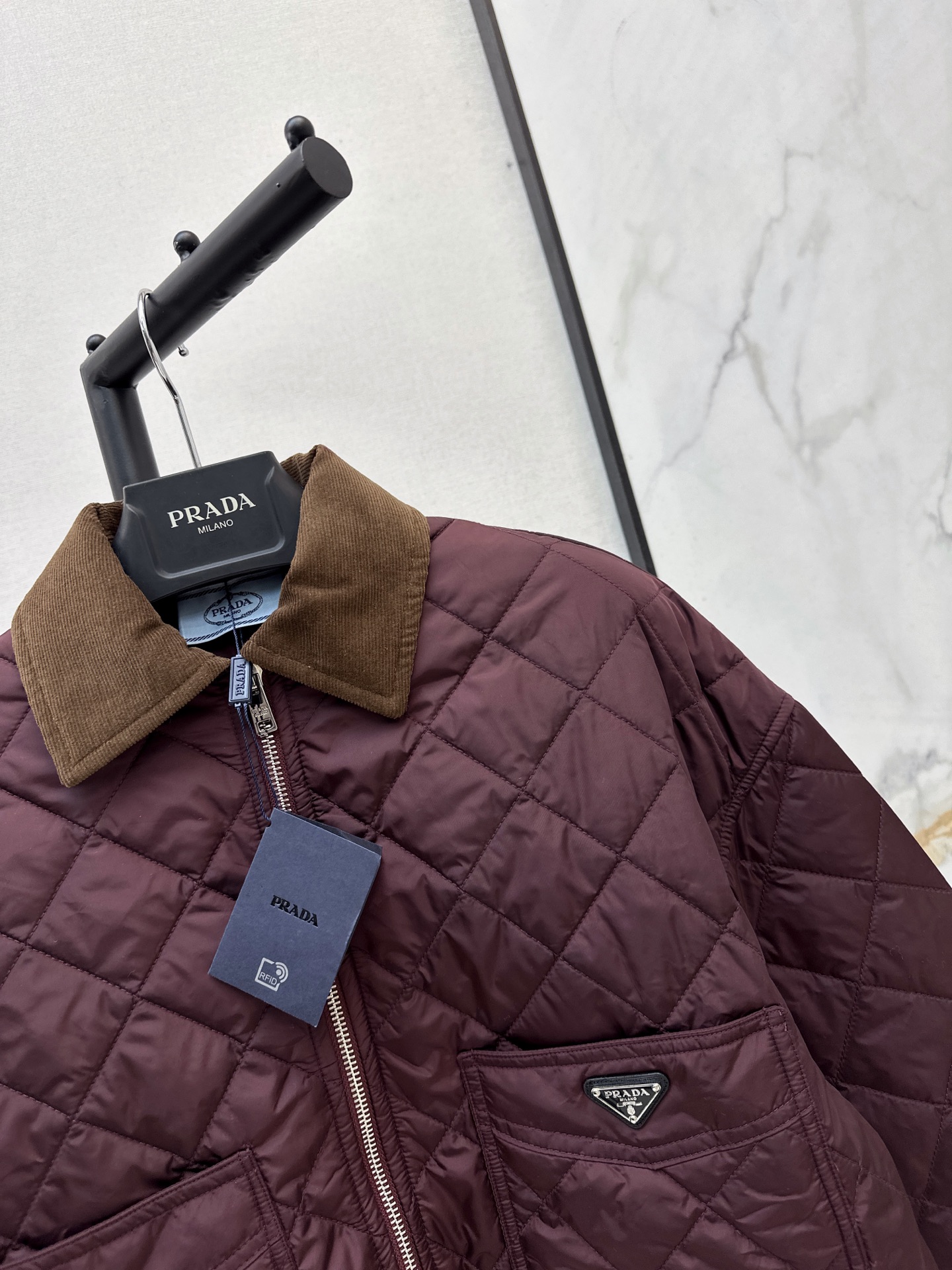 Pra 26fw cropped padded jacket
