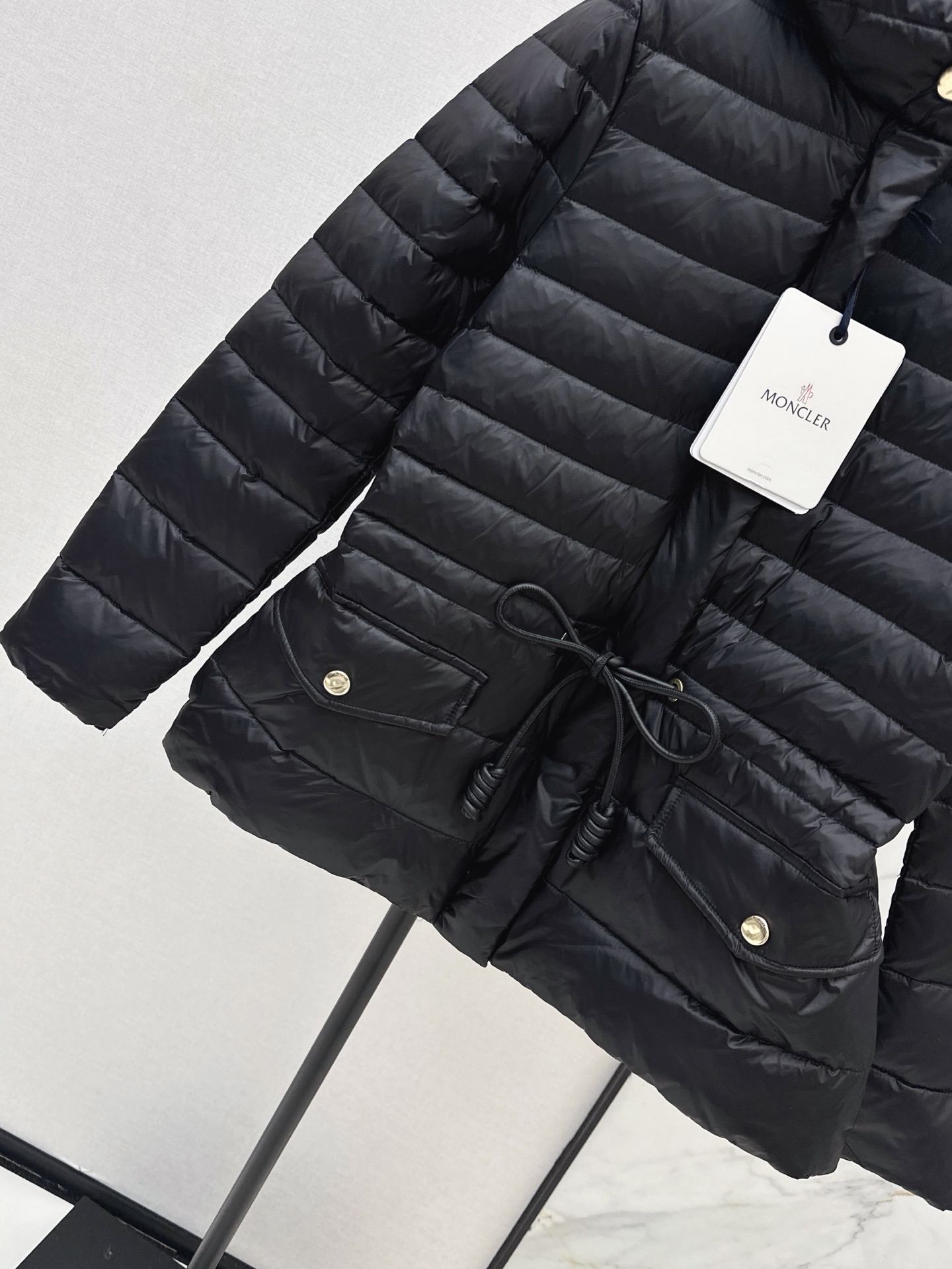 Monc 26fw Drawstring-Waist Puffer Jacket