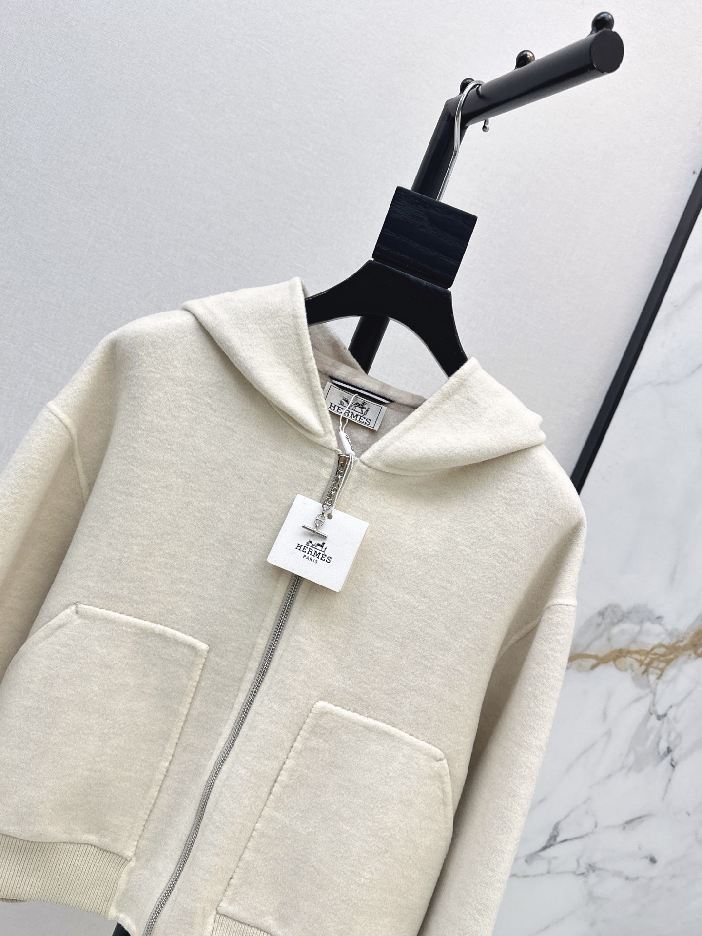 Her 26fw cashmere jacket