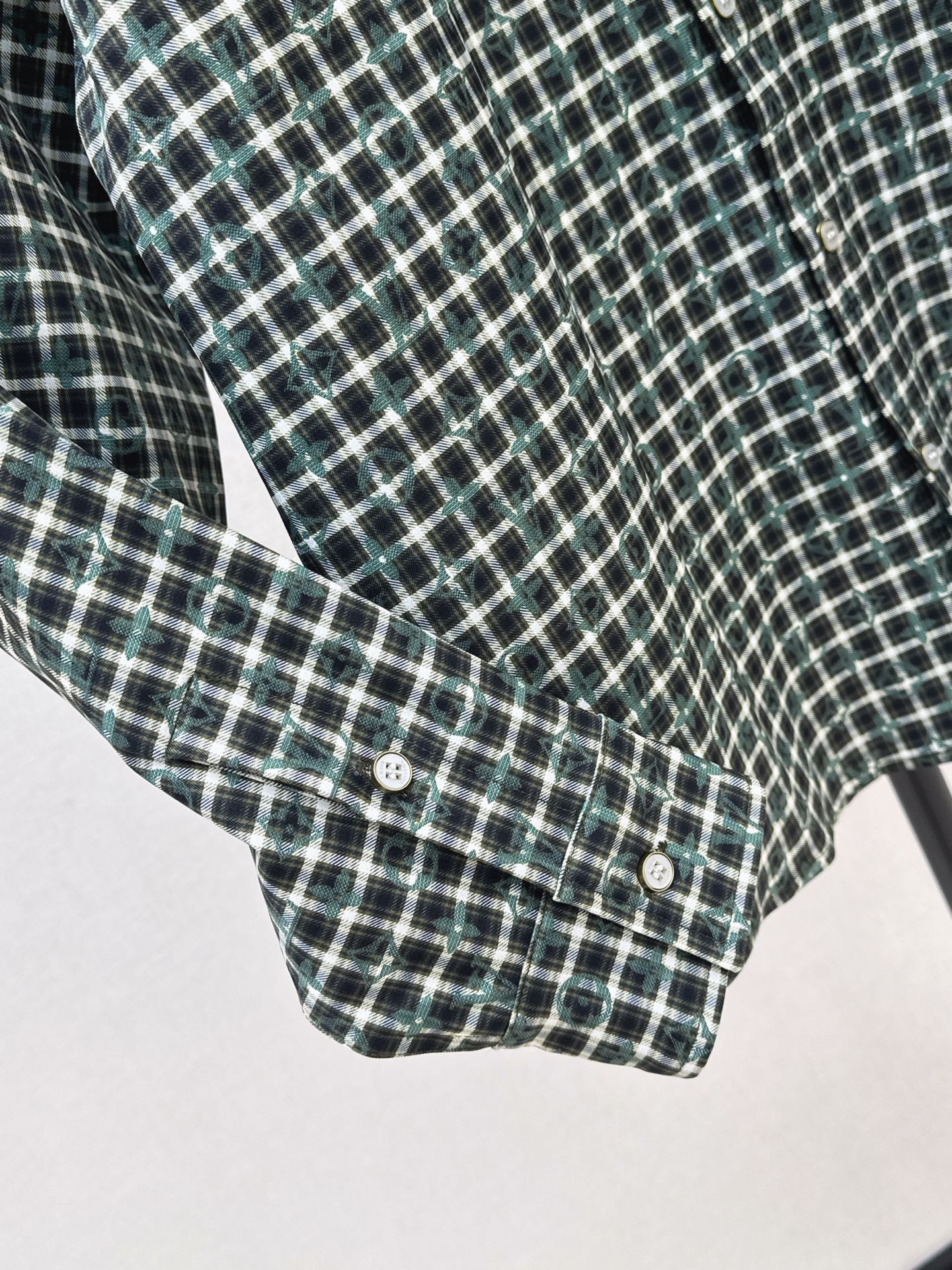 Loui 26fw check shirt