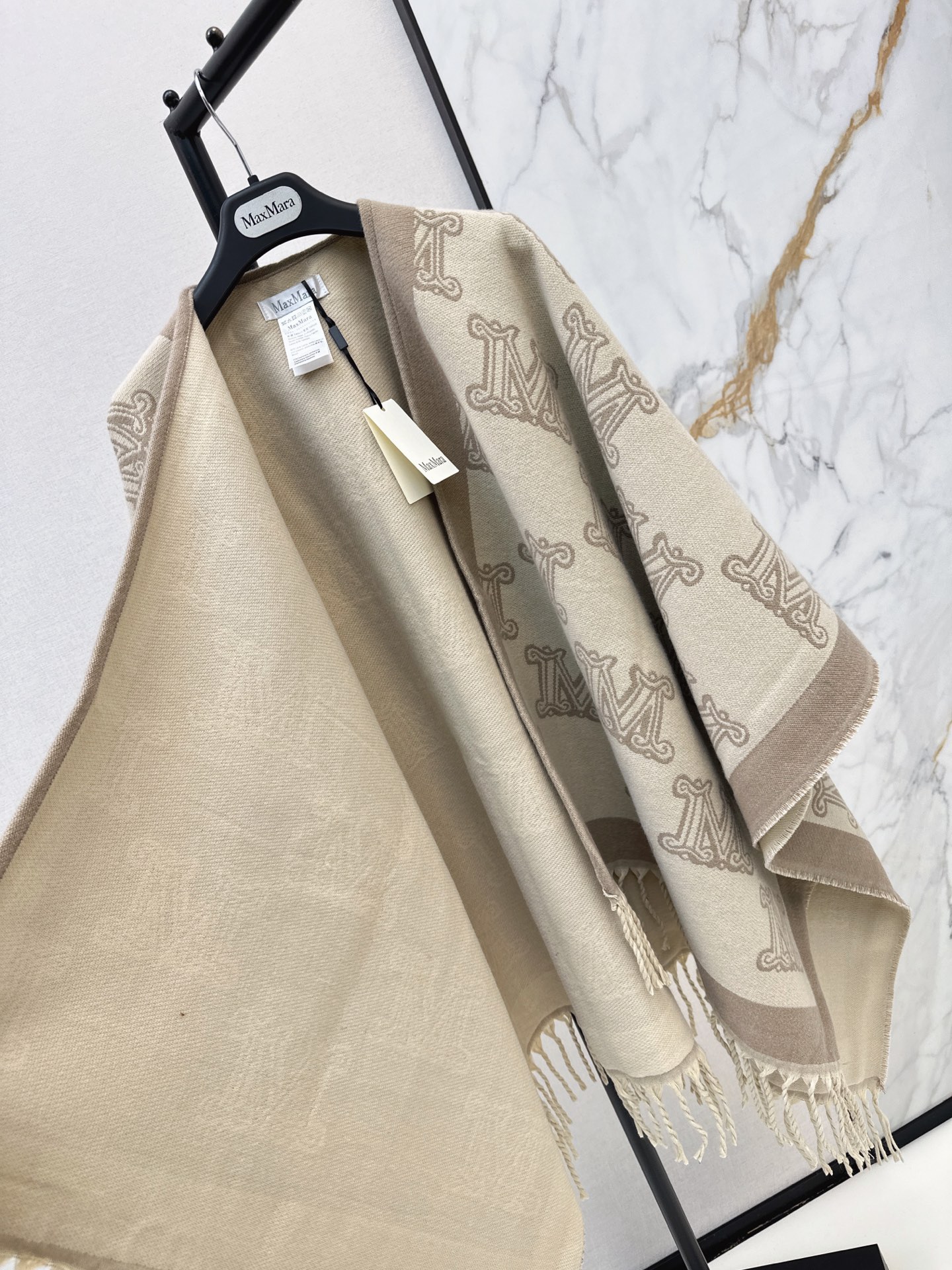 Max 26fw wool shawls