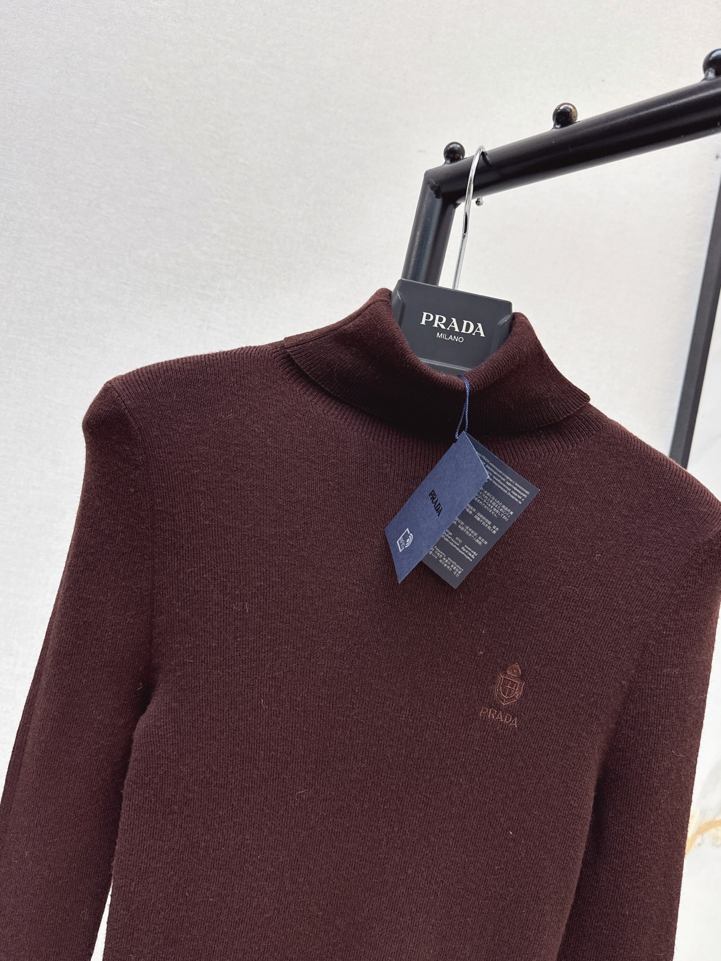 Pra 26fw knit high neck basic tee