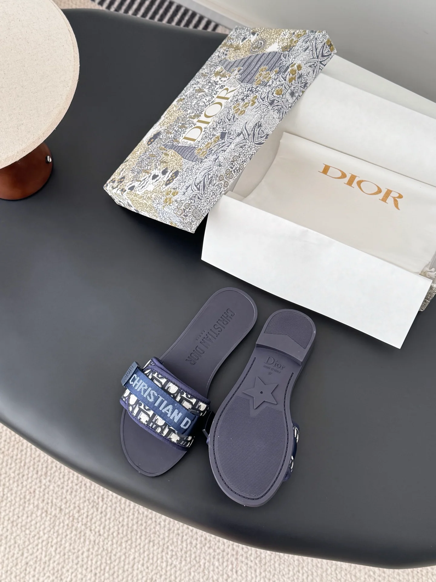 CD 25fw sandals