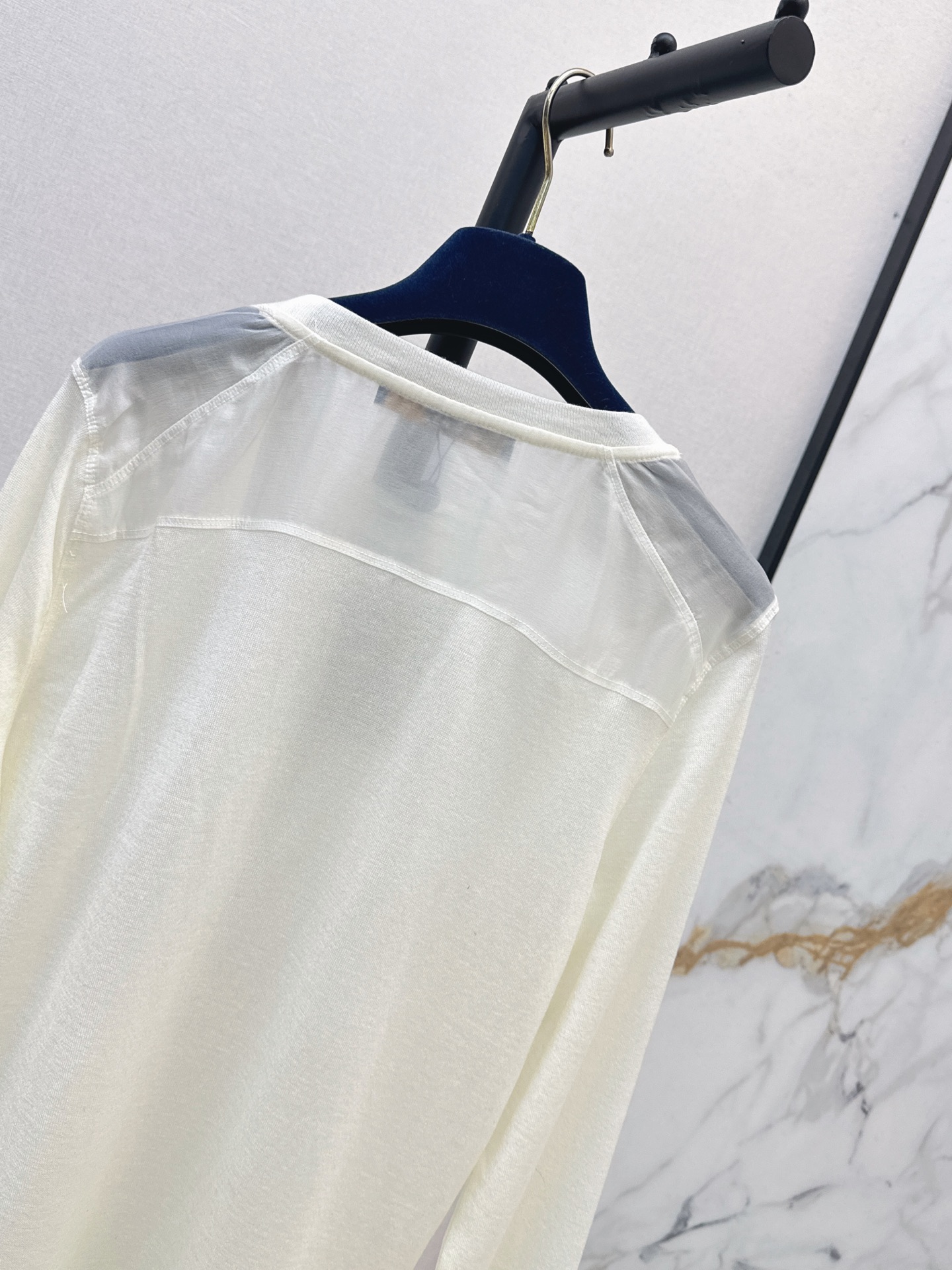 Loui 26fw basic tee