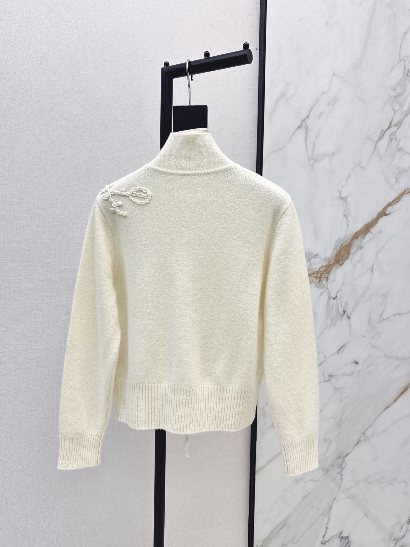 Brun 26fw embroidery zipper cardigan