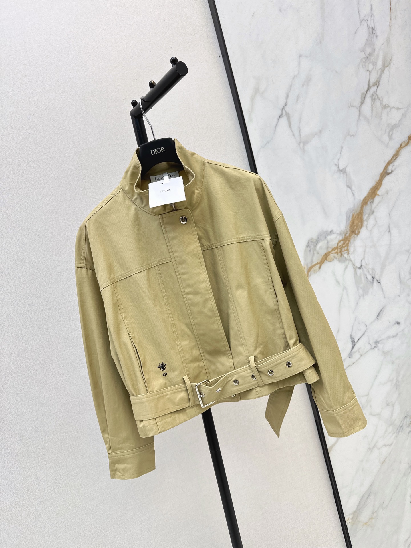 CD 26fw Stand-Collar Belted Cropped Jacket