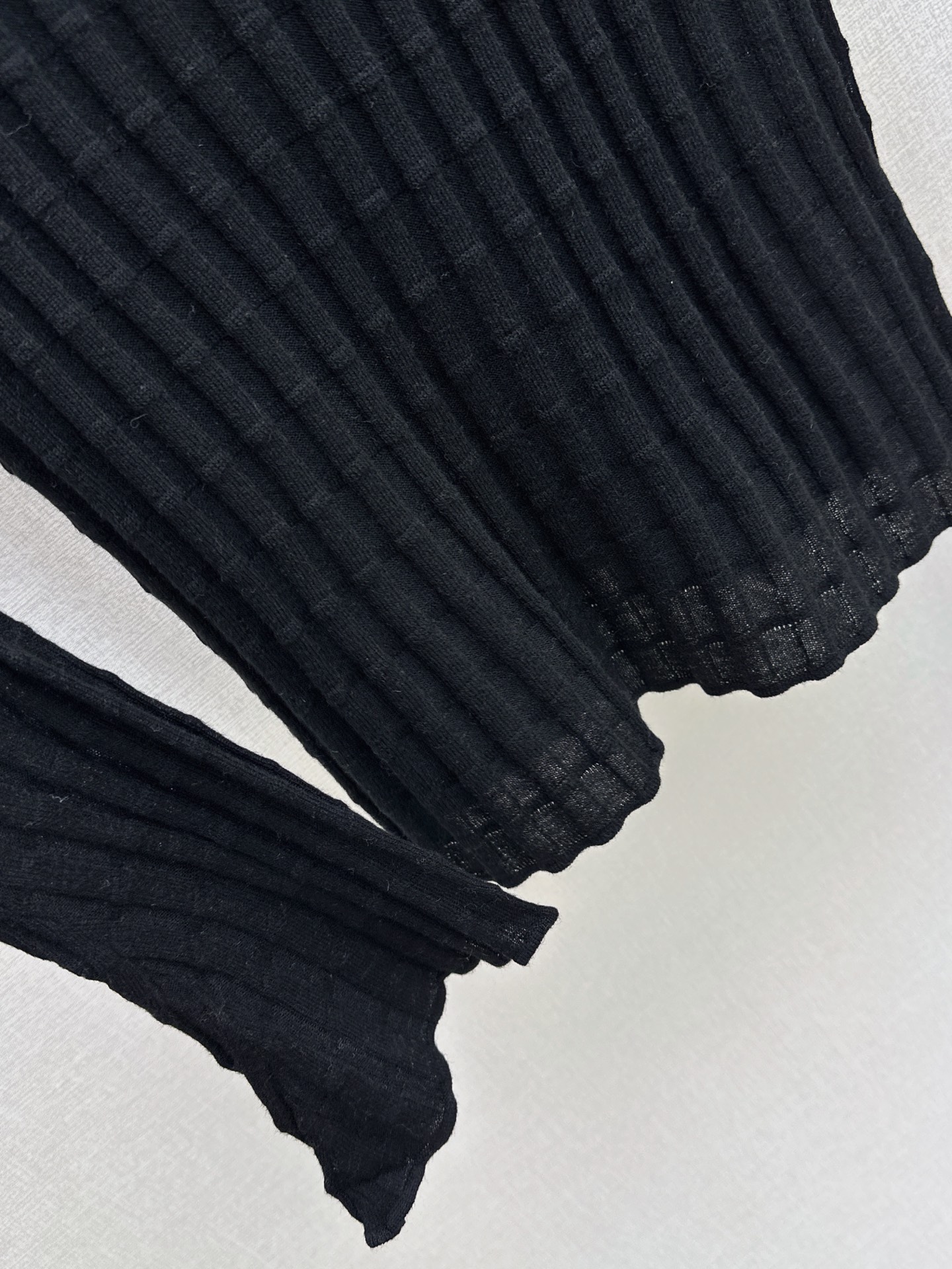 Brun 26fw slim-fit knitwear