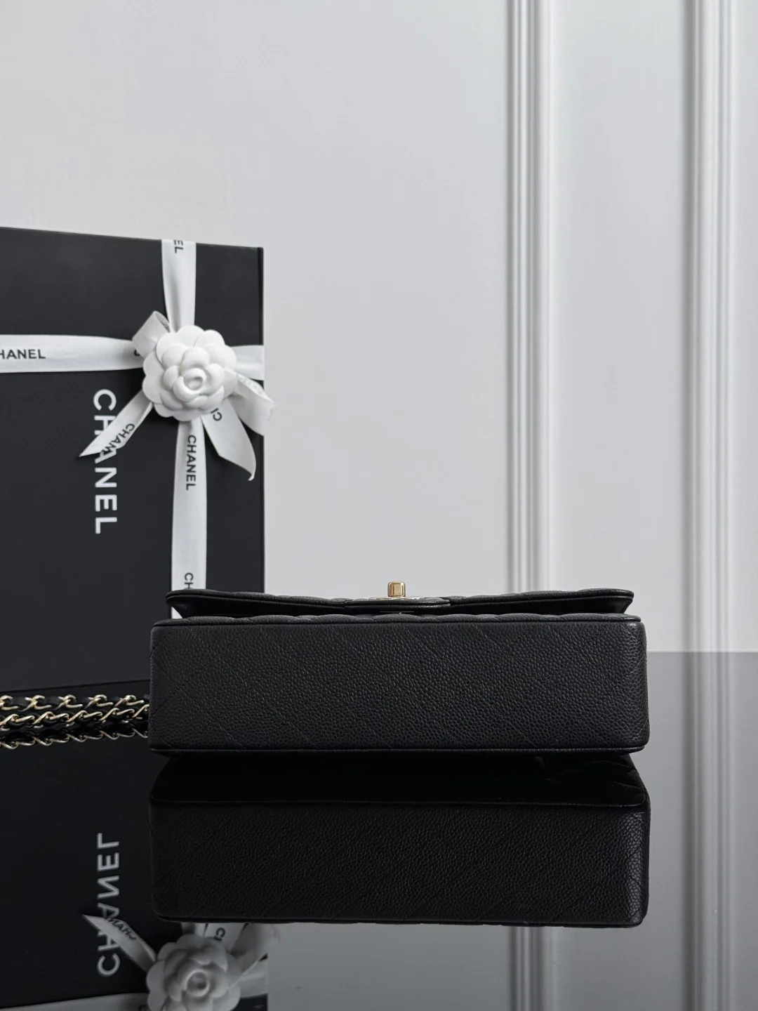 Chan cf25 chain shoulder bag