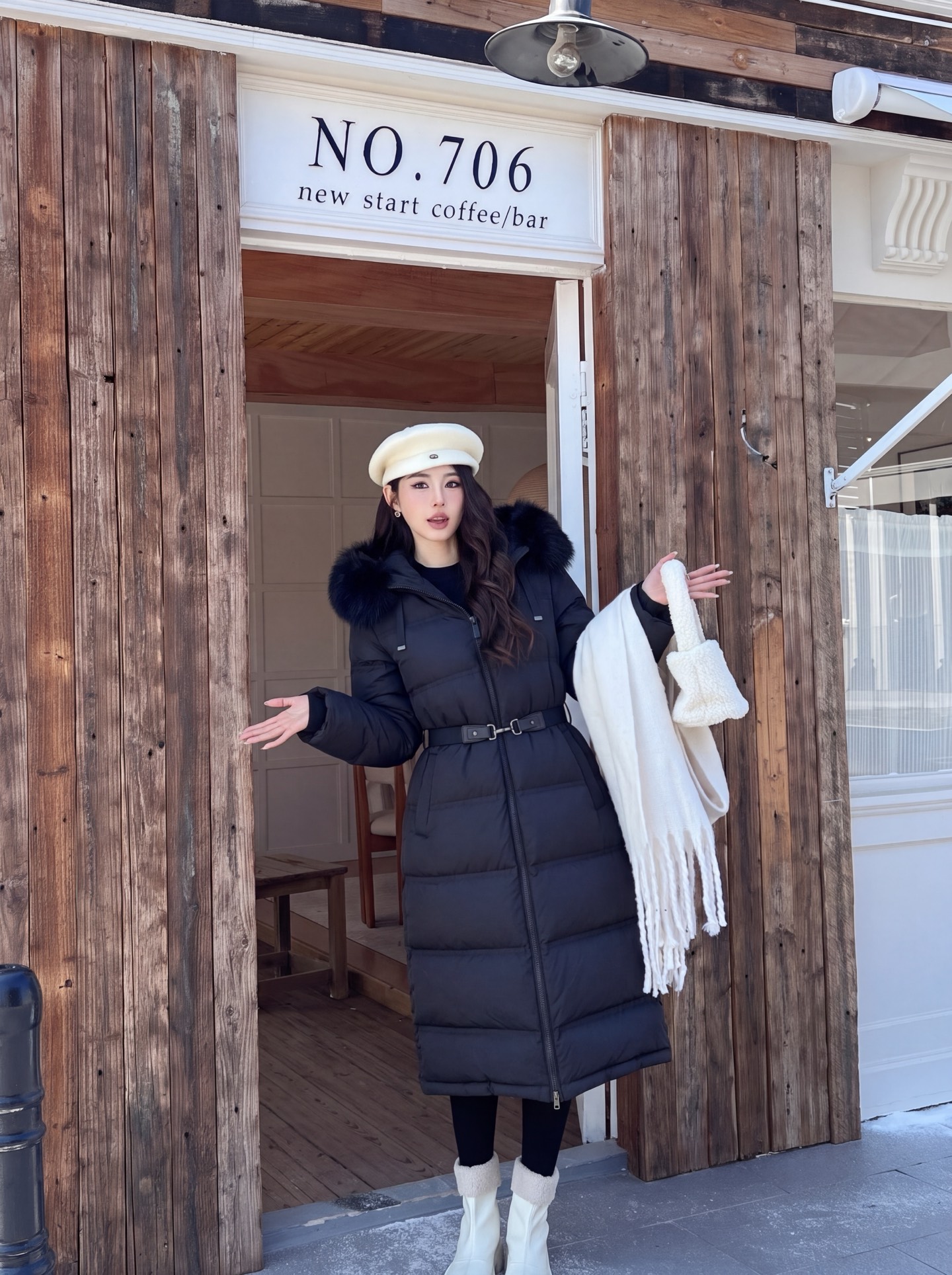 Max 26fw long belted hooded down jacket