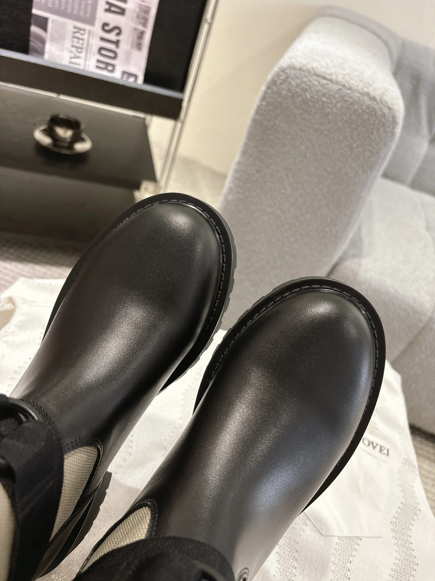 CD 25fw half boots