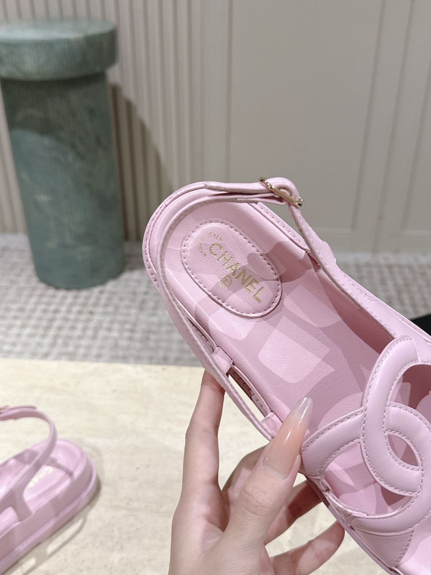 Chan 26fw sandals