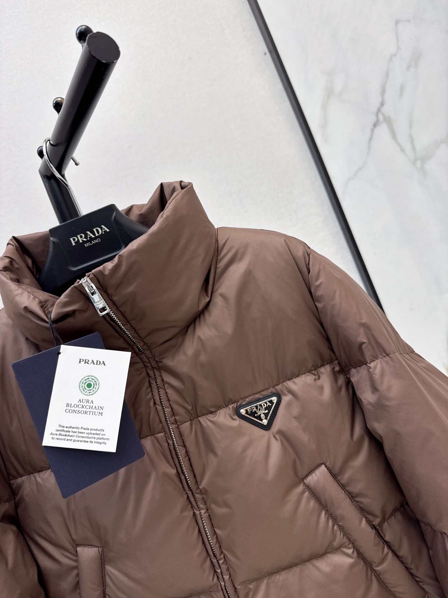 Pra 26fw cropped down jacket