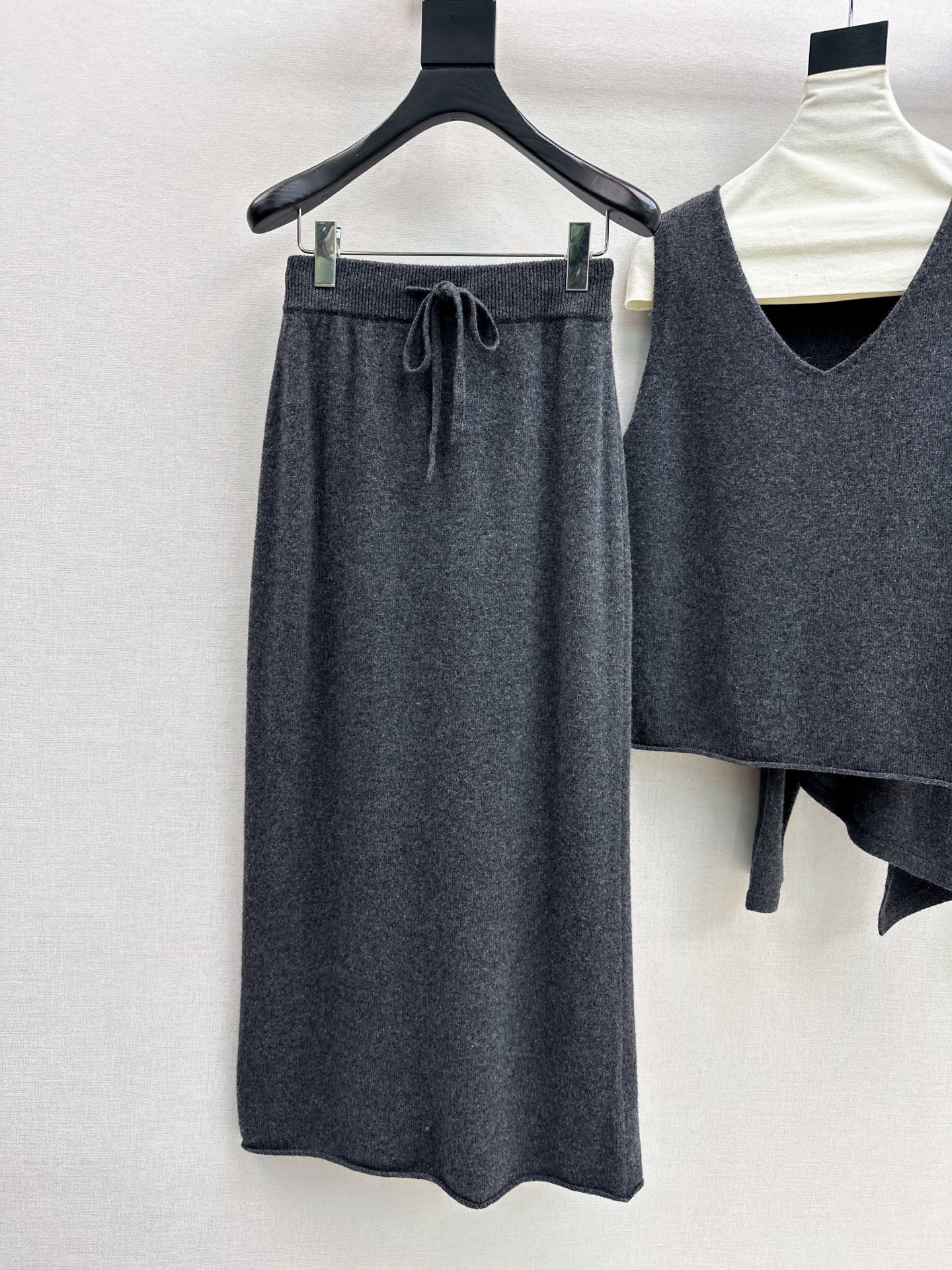 Max 26fw wool knit vest cardigan skirt sets